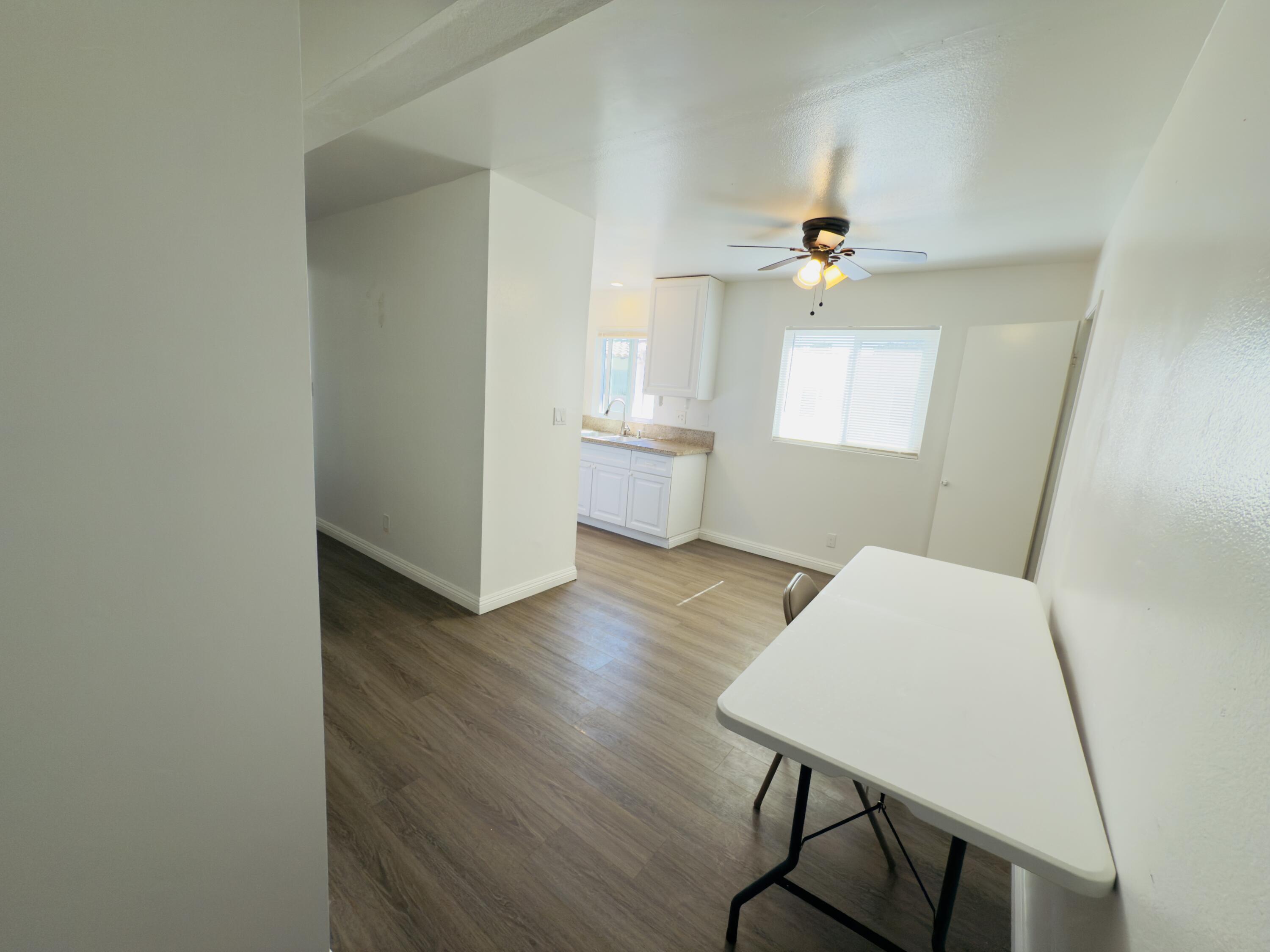 1027 San Andres Street, 4