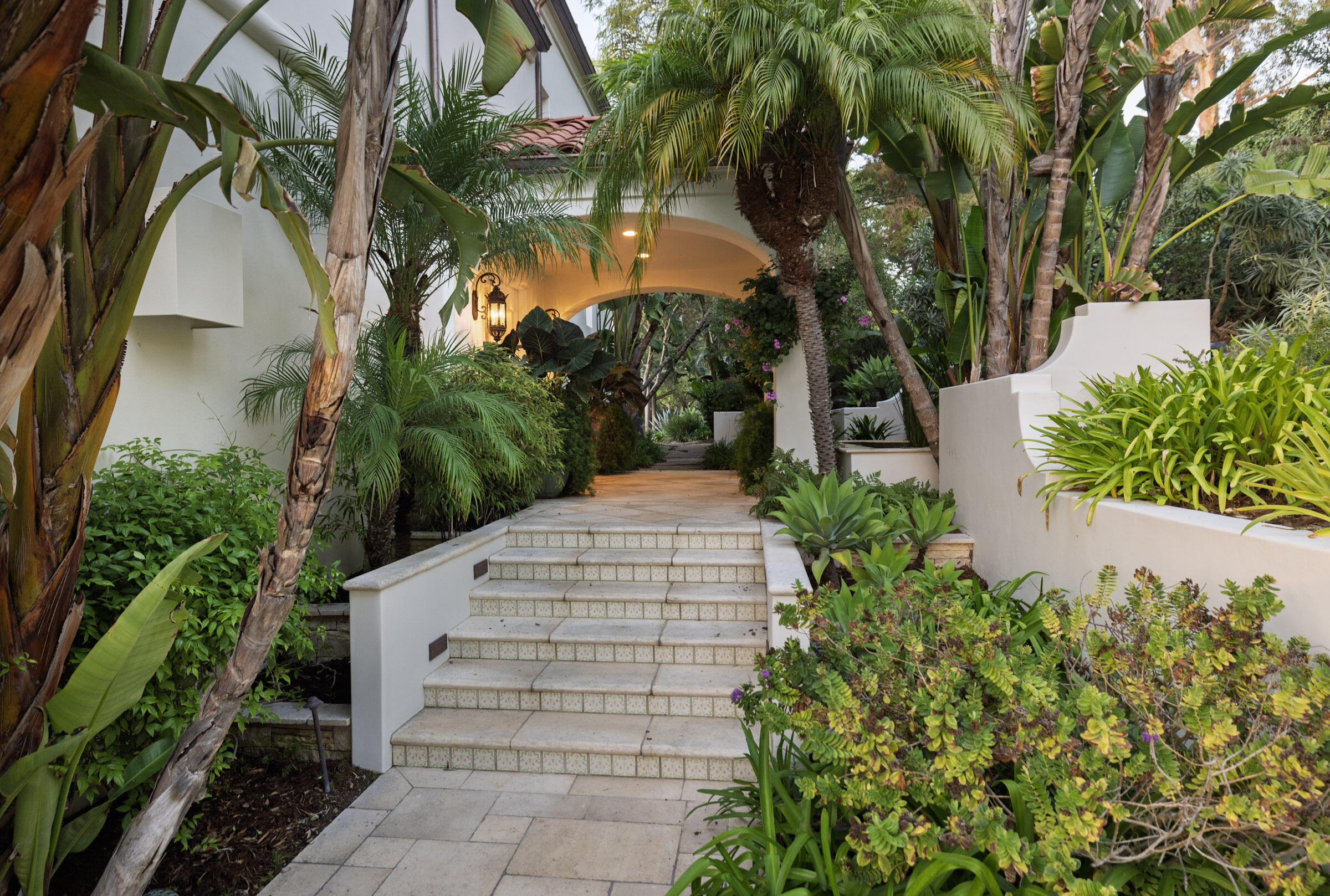 320 Calle Elegante