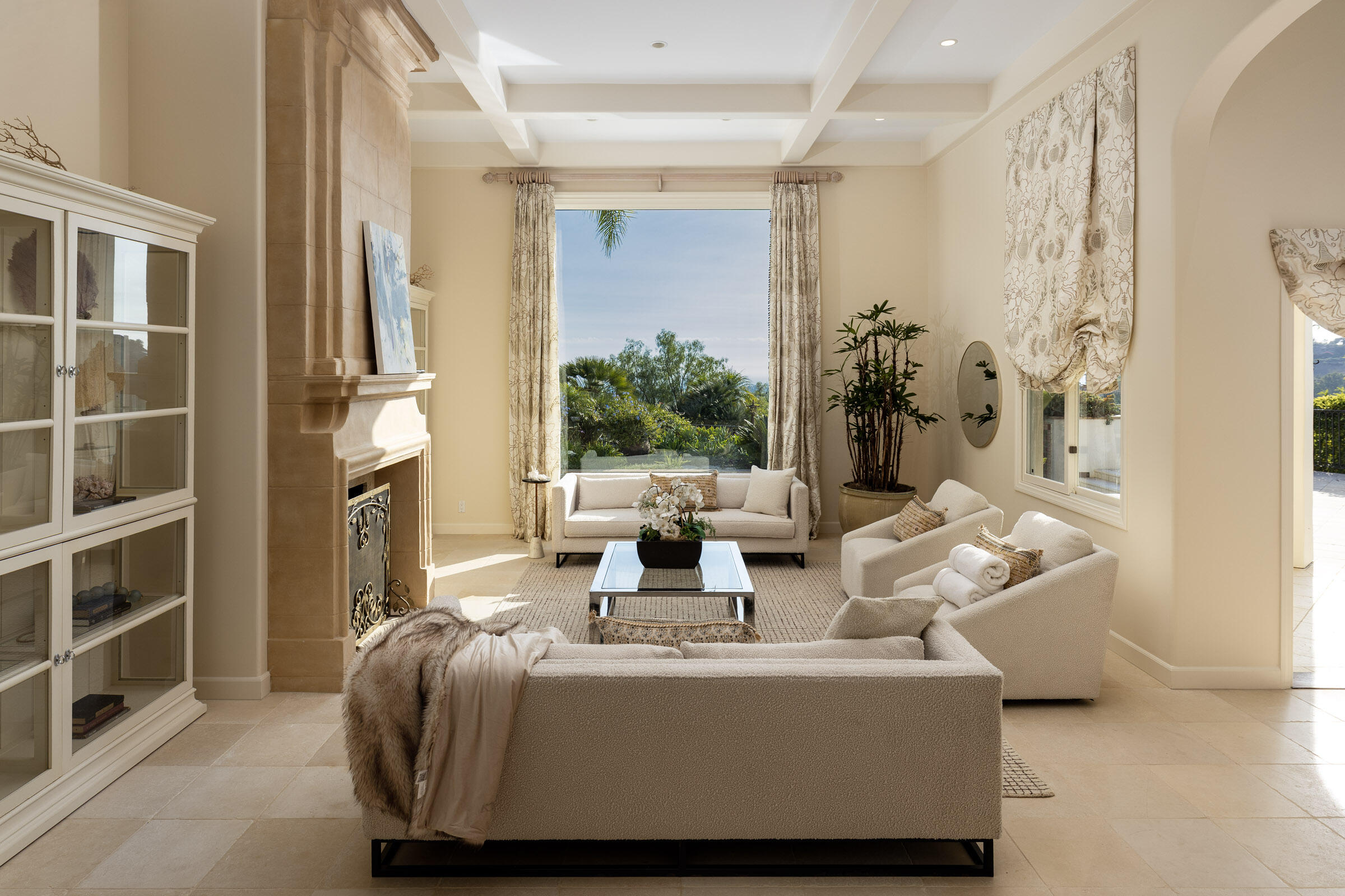 320 Calle Elegante