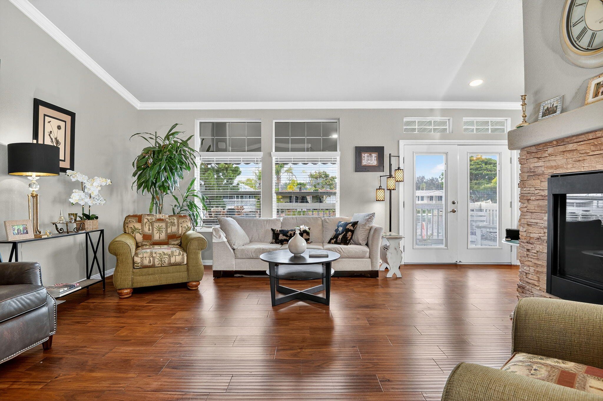 945 Ward Drive, 62