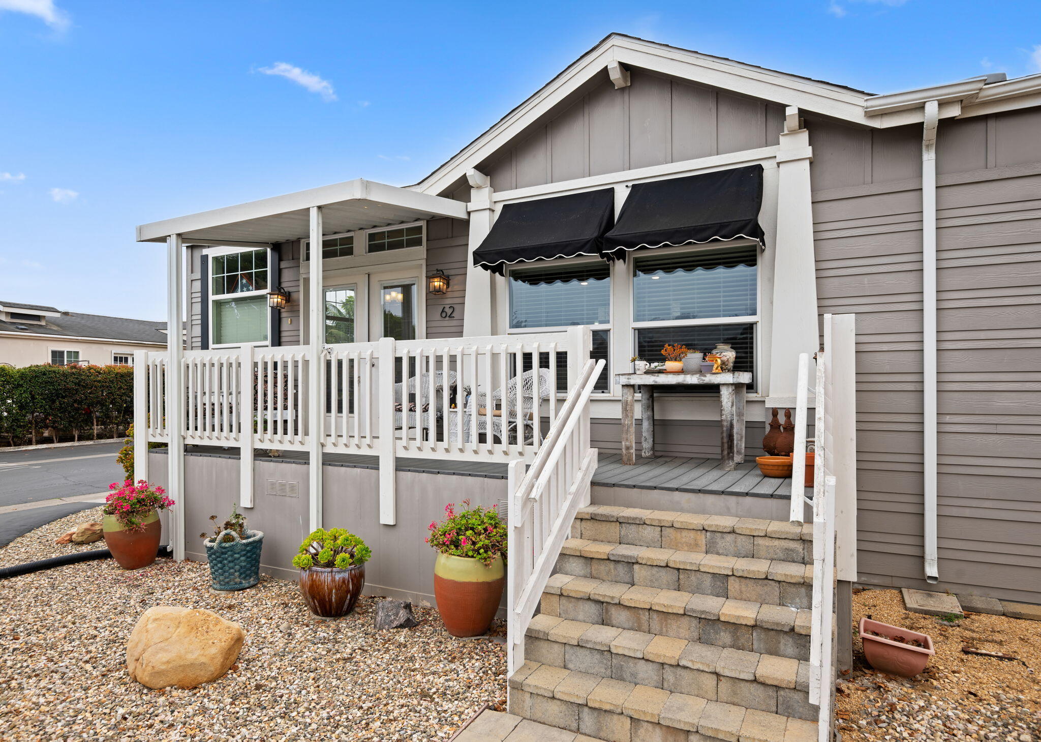 945 Ward Drive, 62