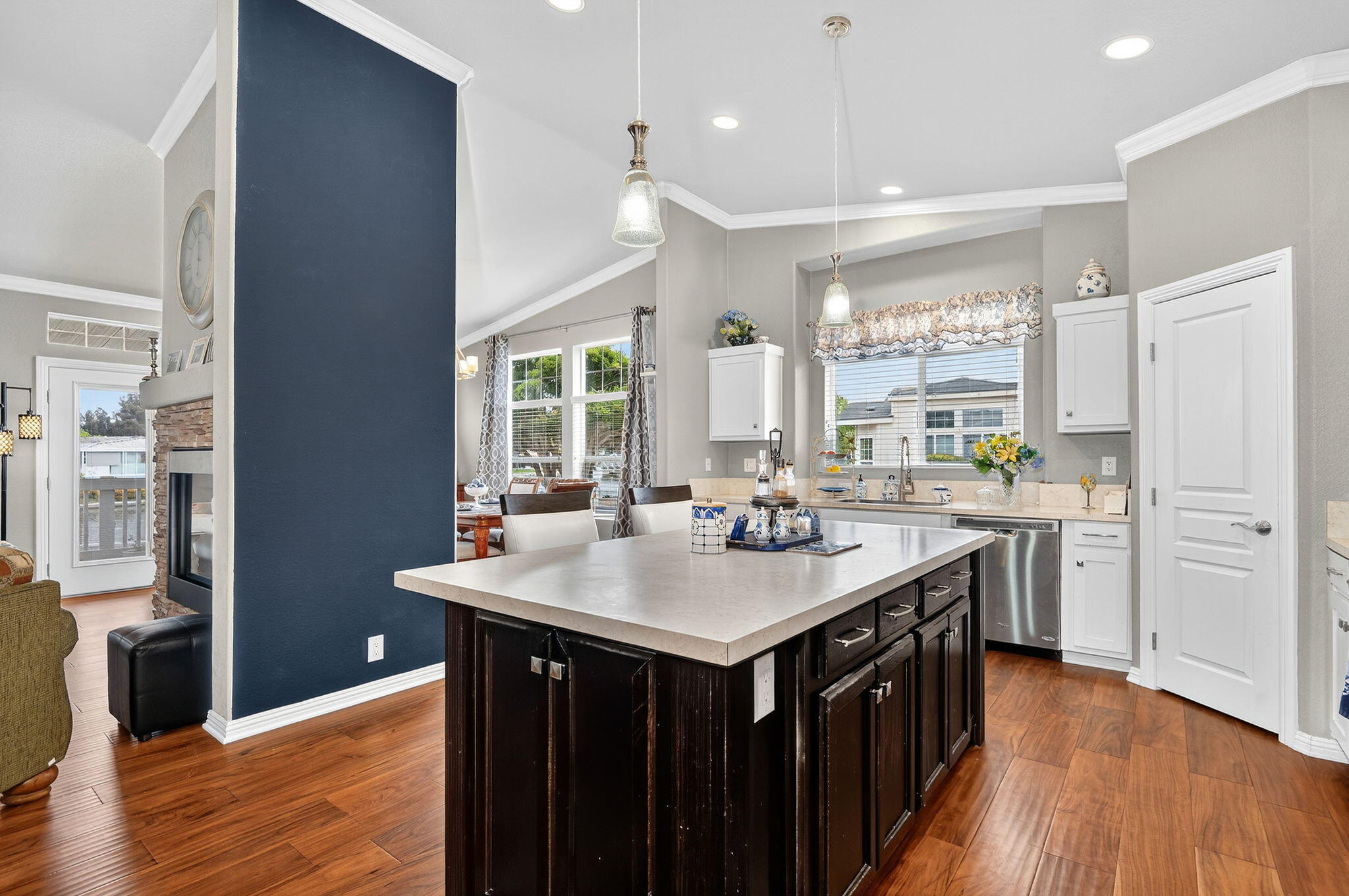 945 Ward Drive, 62