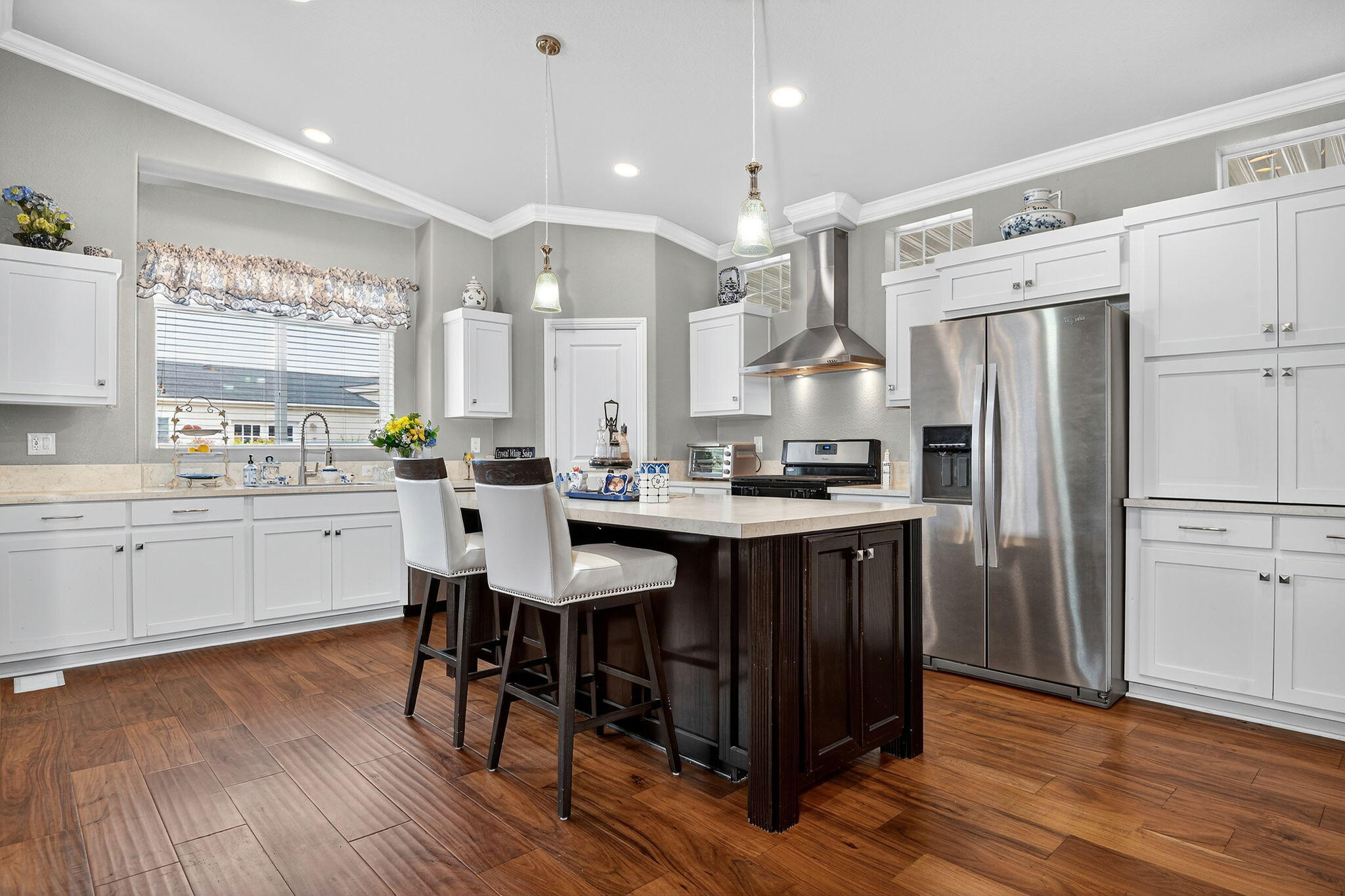 945 Ward Drive, 62