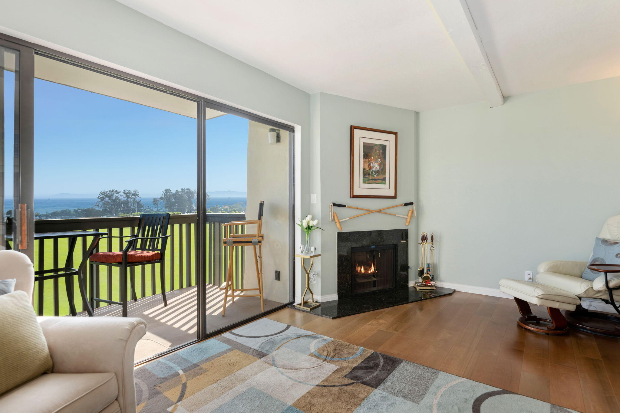 3375 Foothill Road, 524