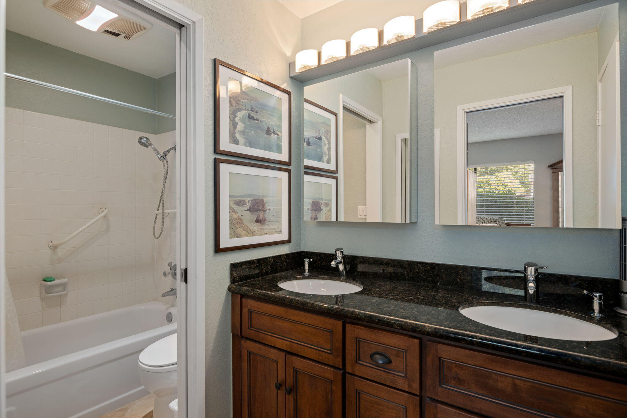 3375 Foothill Road, 524