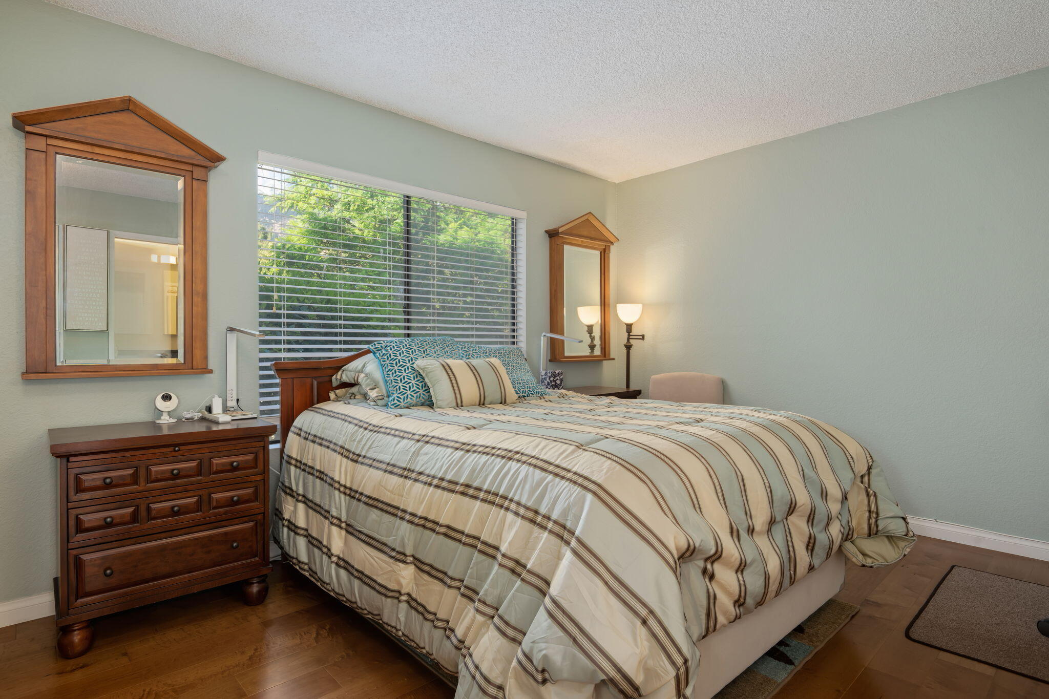 3375 Foothill Road, 524