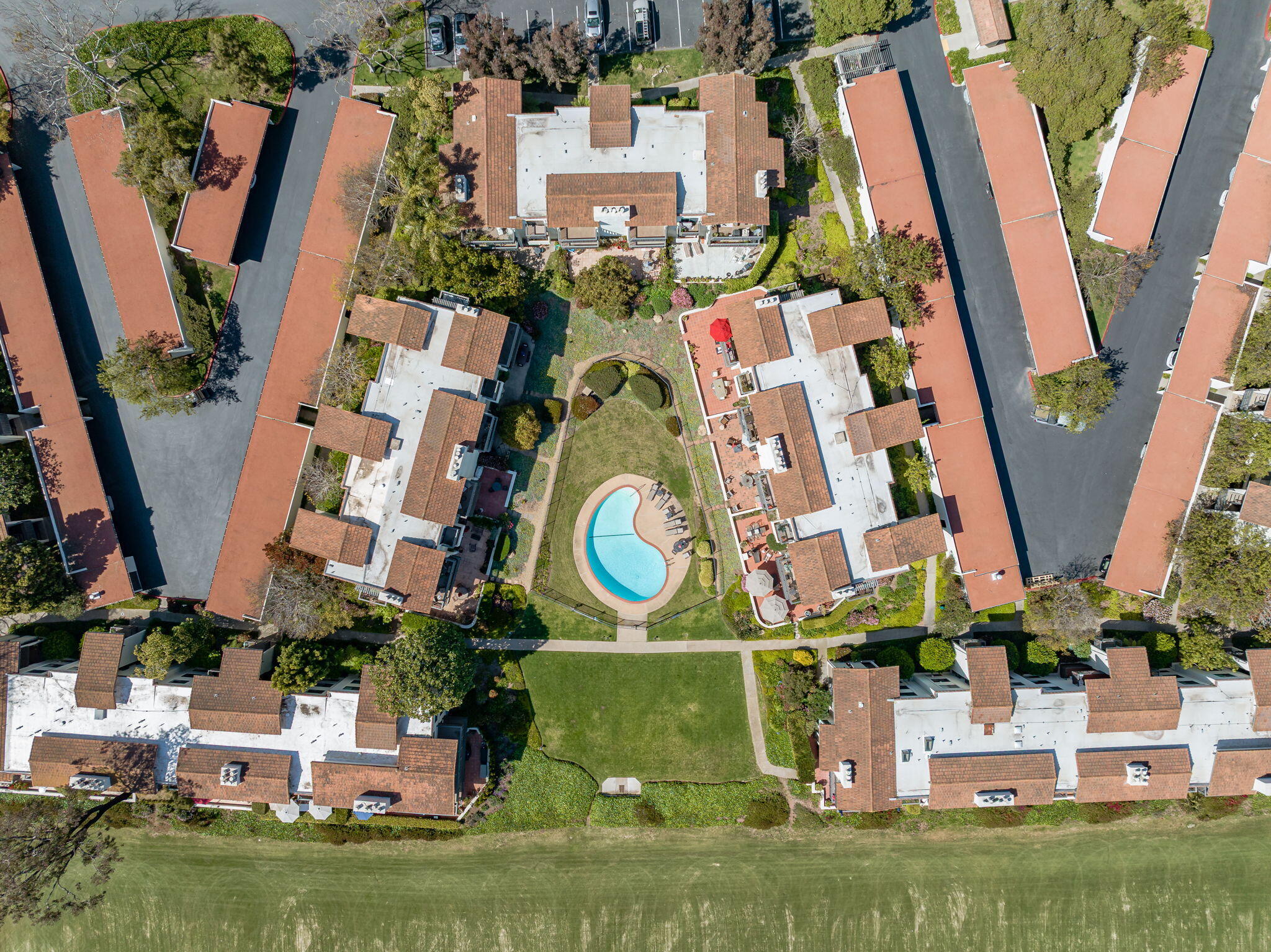 3375 Foothill Road, 524