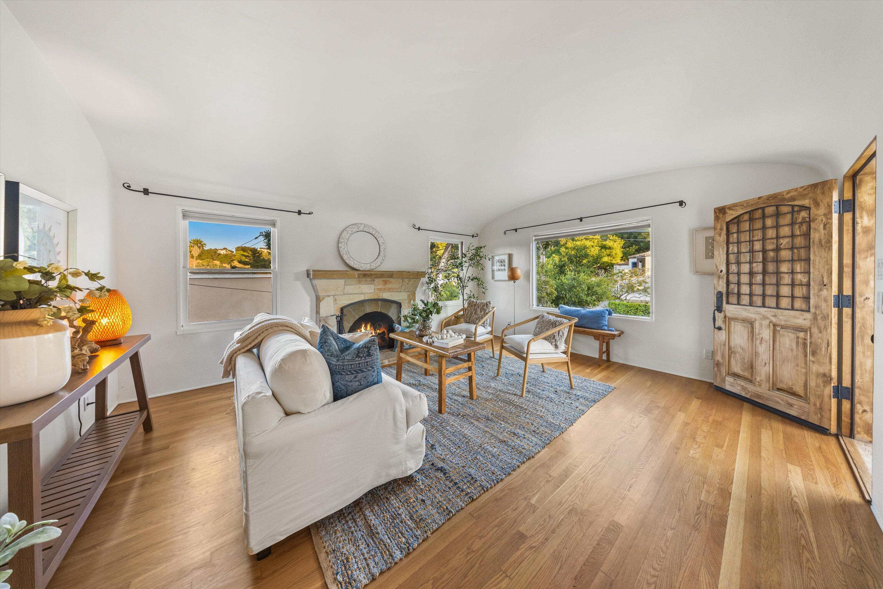 1308 W Valerio Street