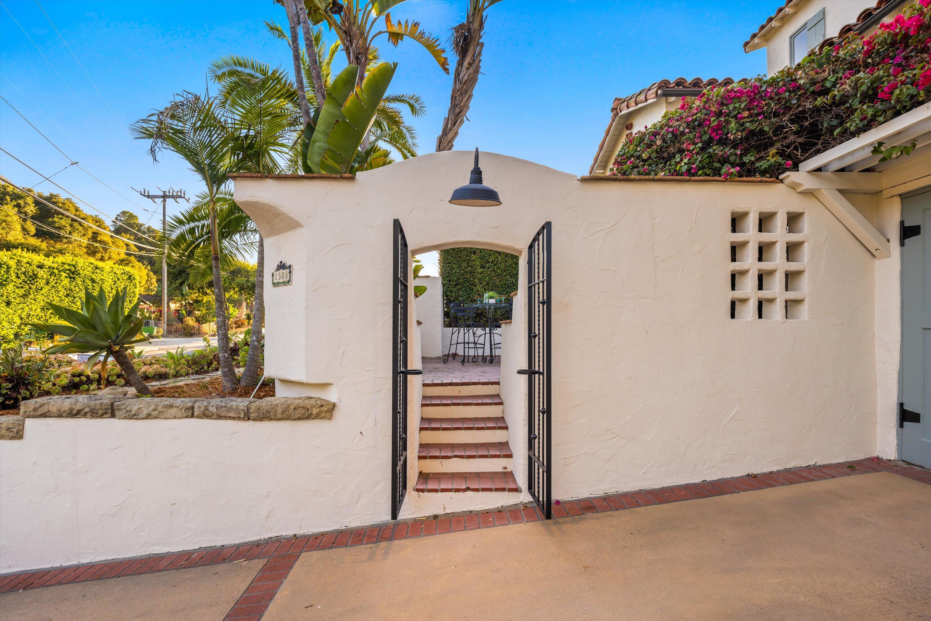 1308 W Valerio Street