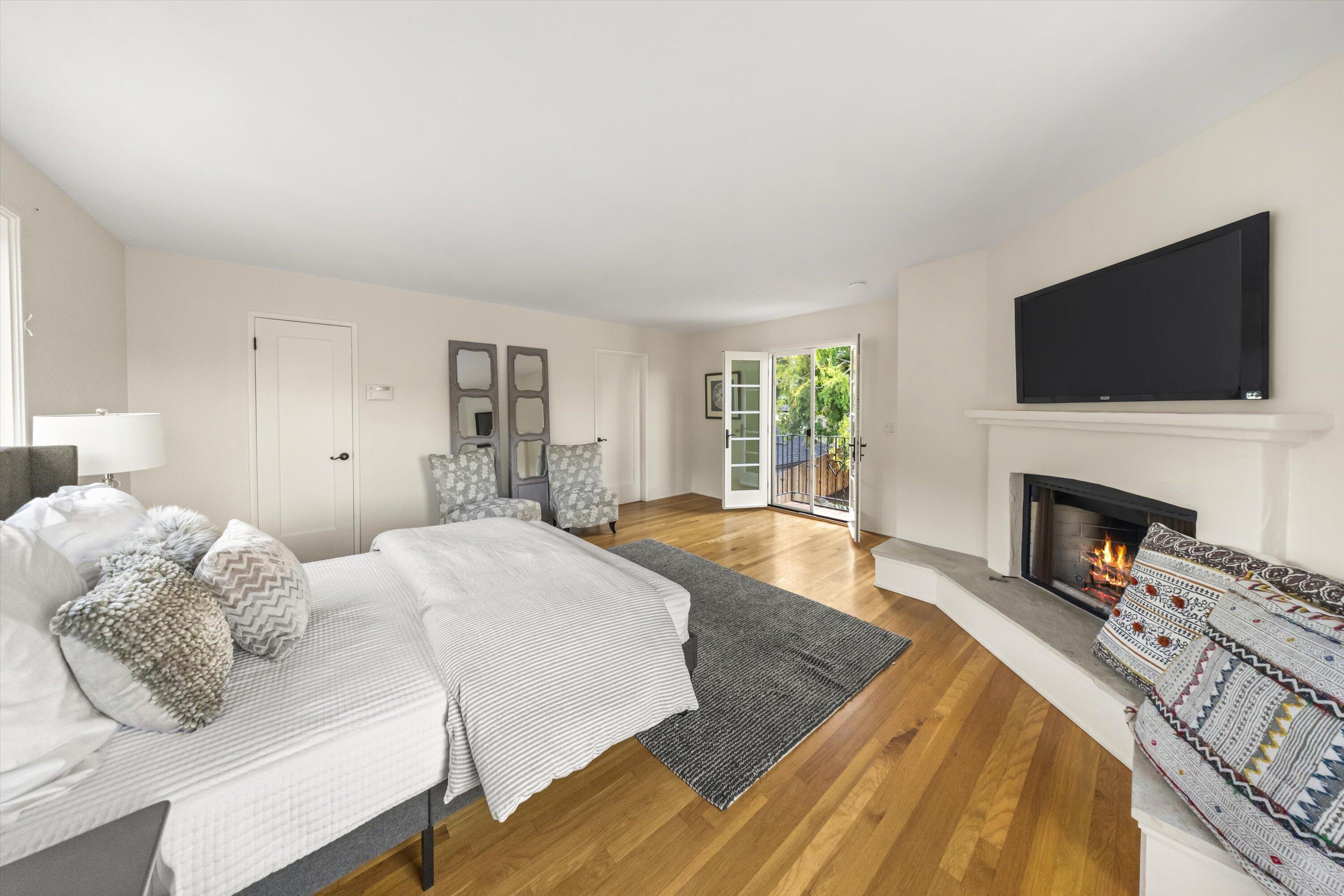 1308 W Valerio Street