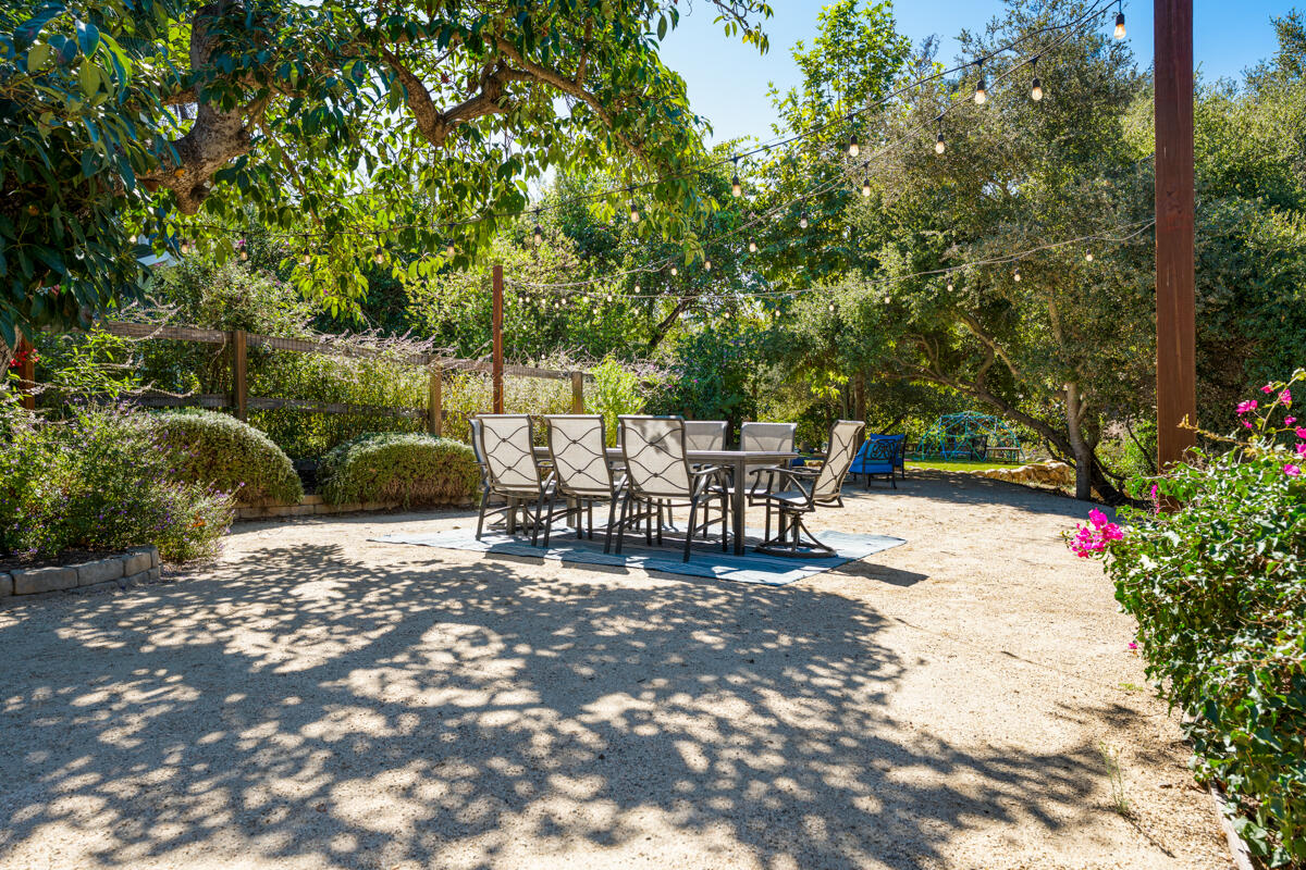 5139 Cathedral Oaks