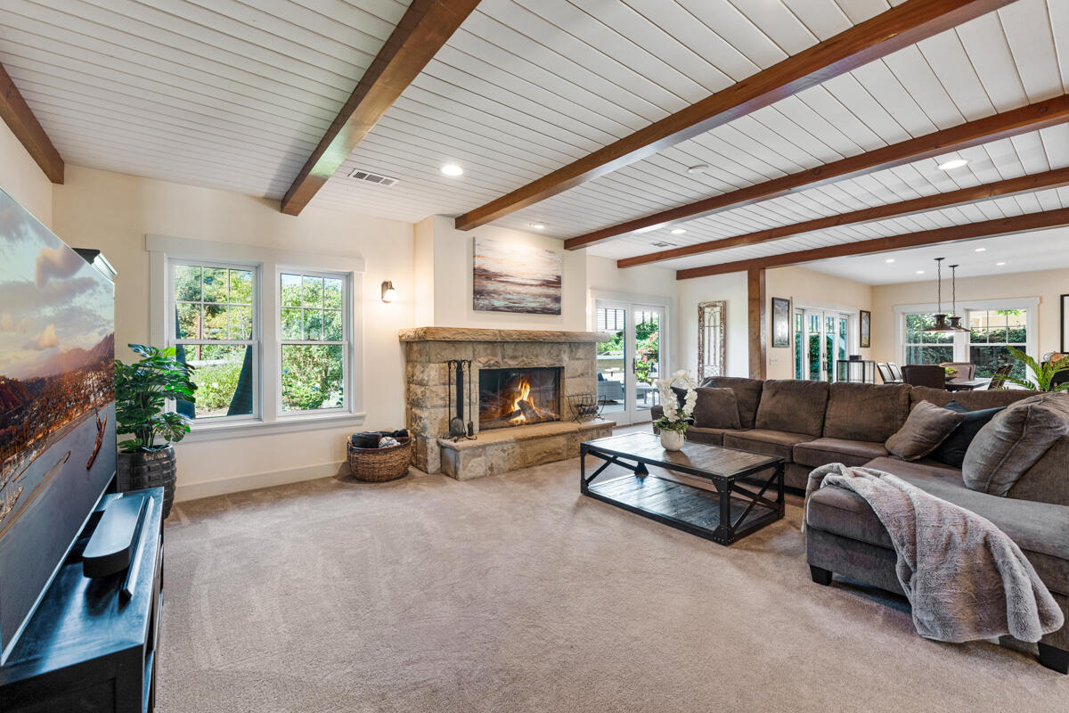 5139 Cathedral Oaks