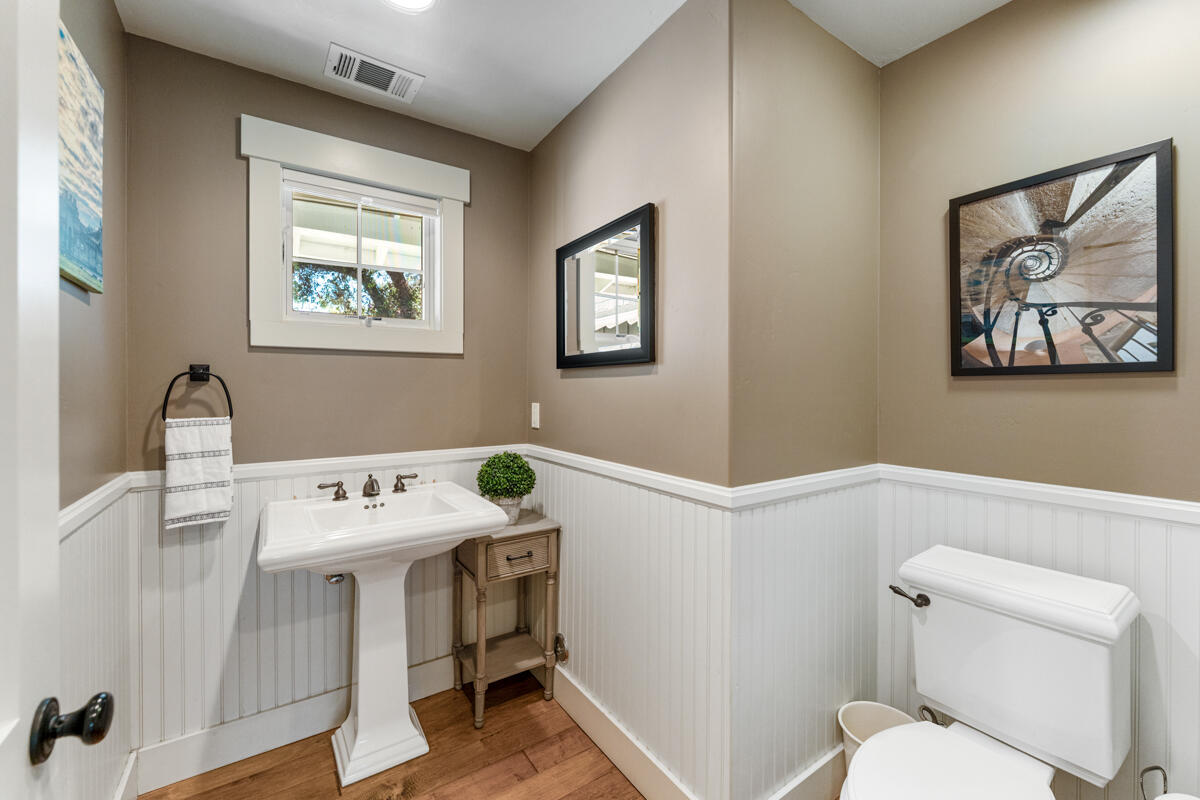 5139 Cathedral Oaks