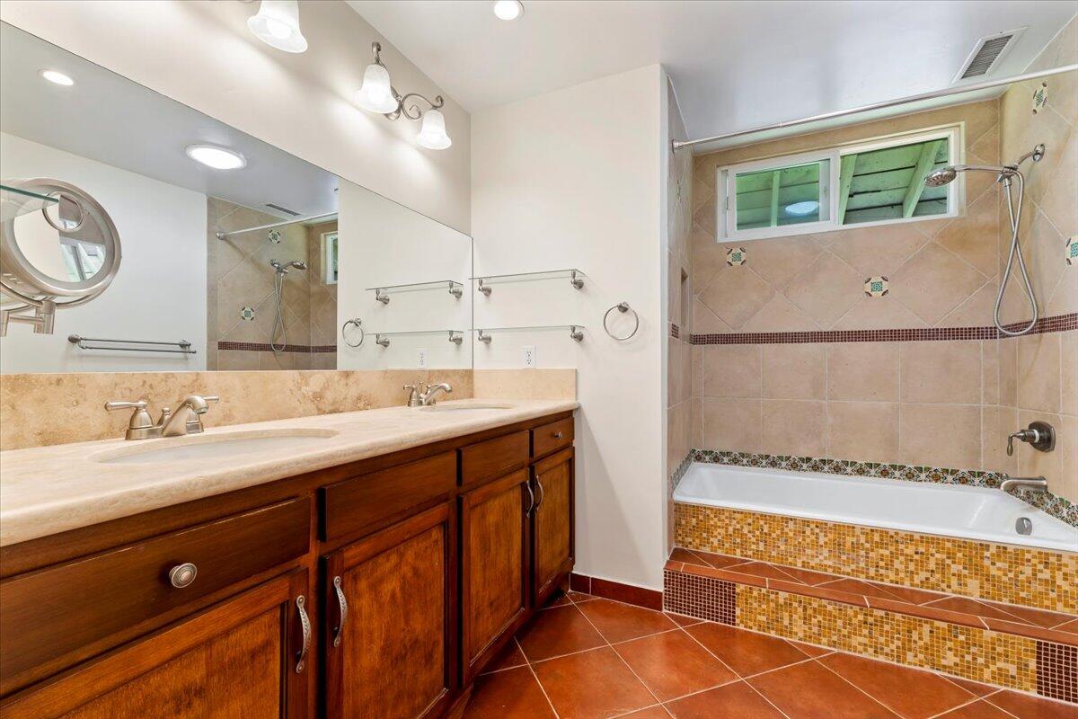 110 S Salinas Street, D