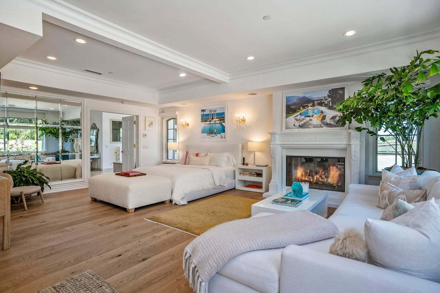 7110 Gobernador Canyon Road