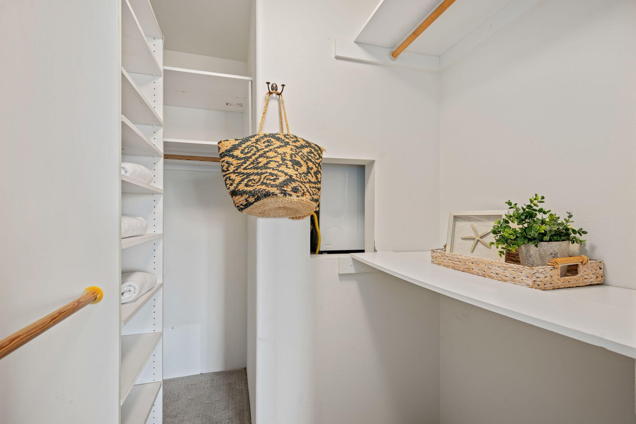 352 Por La Mar Circle, SANTA BARBARA