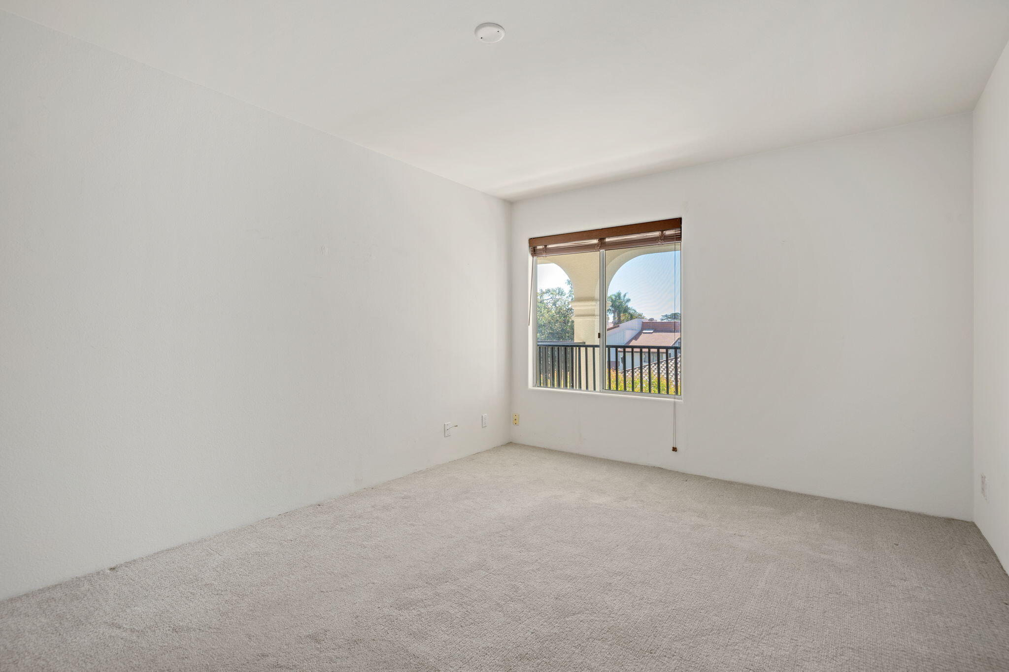 352 Por La Mar Circle, SANTA BARBARA