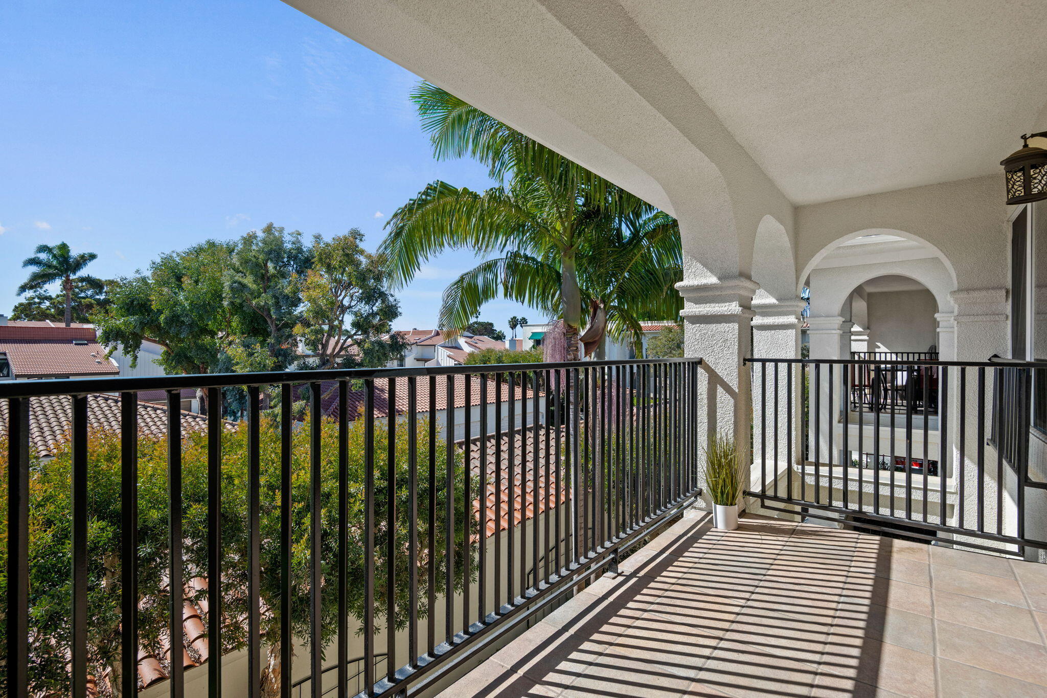 352 Por La Mar Circle, SANTA BARBARA