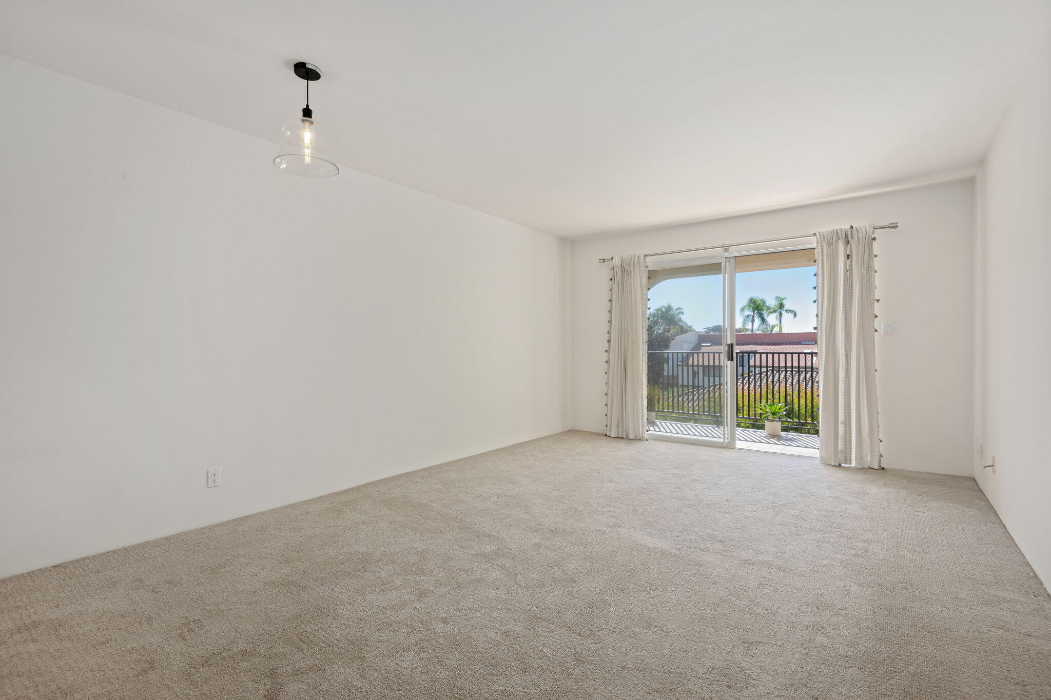 352 Por La Mar Circle, SANTA BARBARA