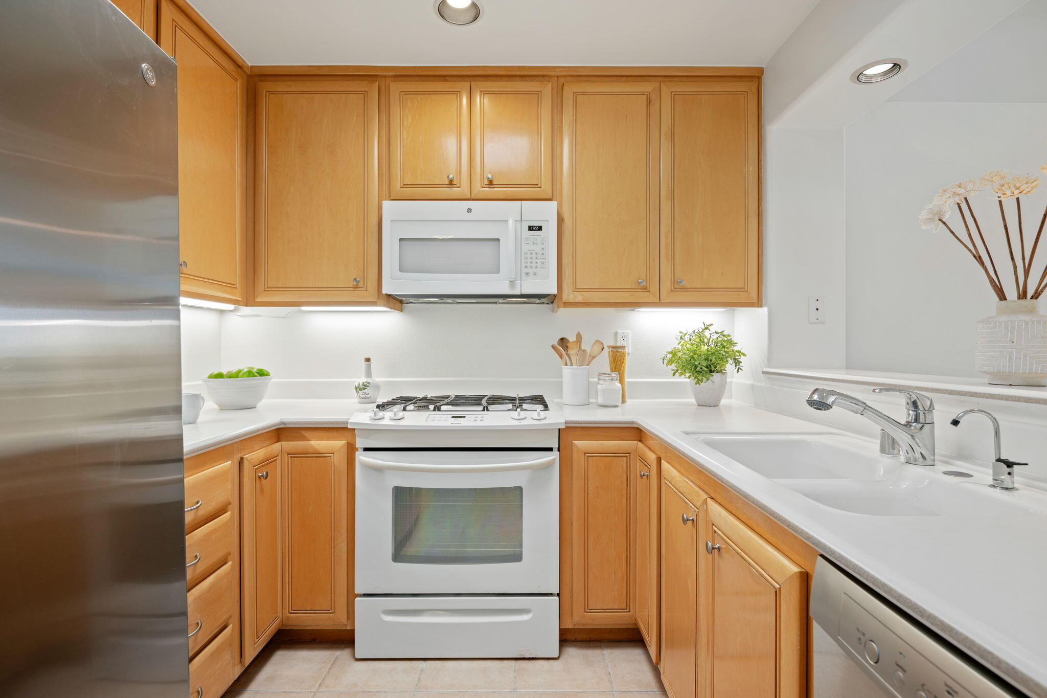 352 Por La Mar Circle, SANTA BARBARA