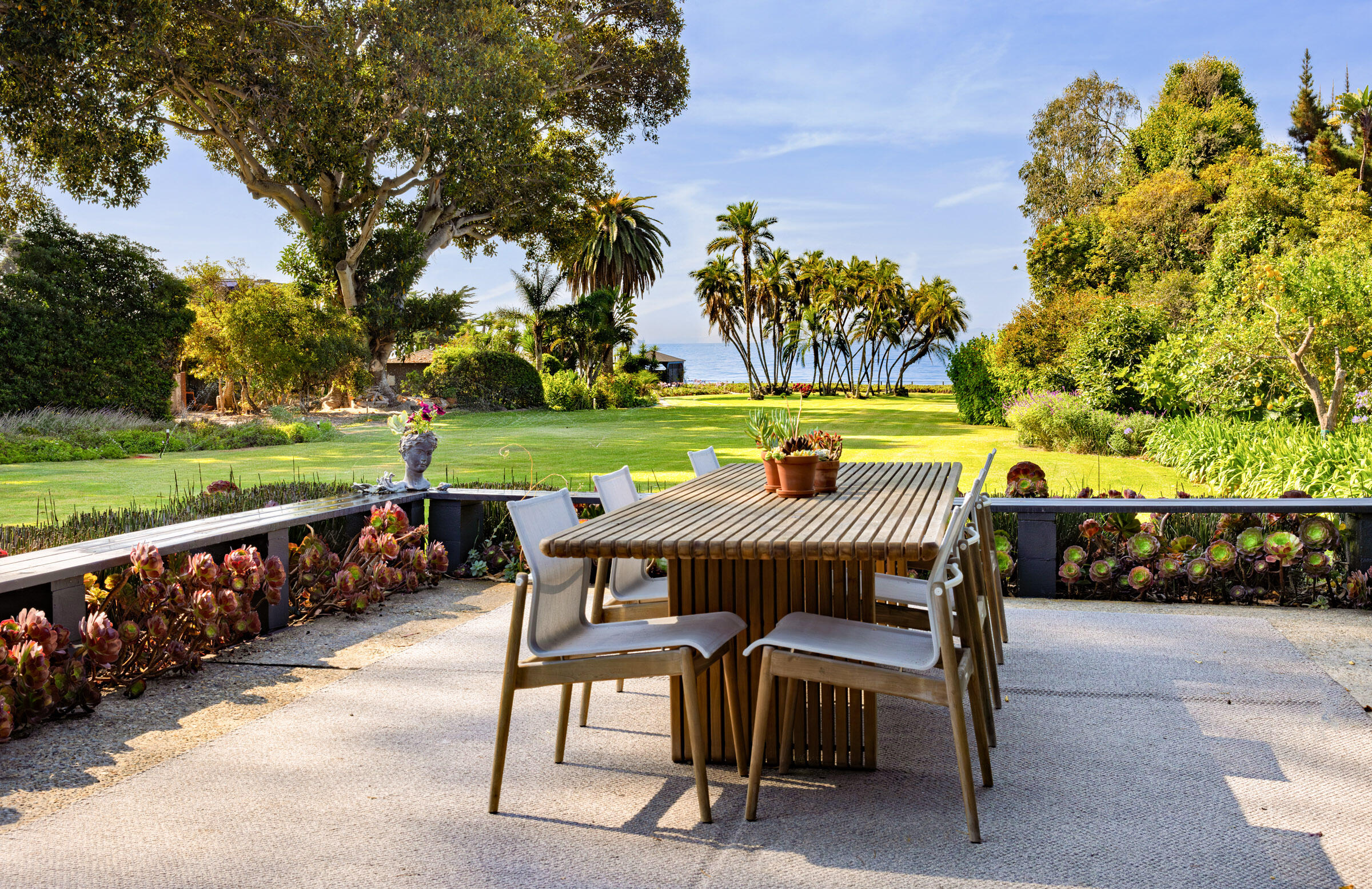 1695 Fernald Point Lane, MONTECITO