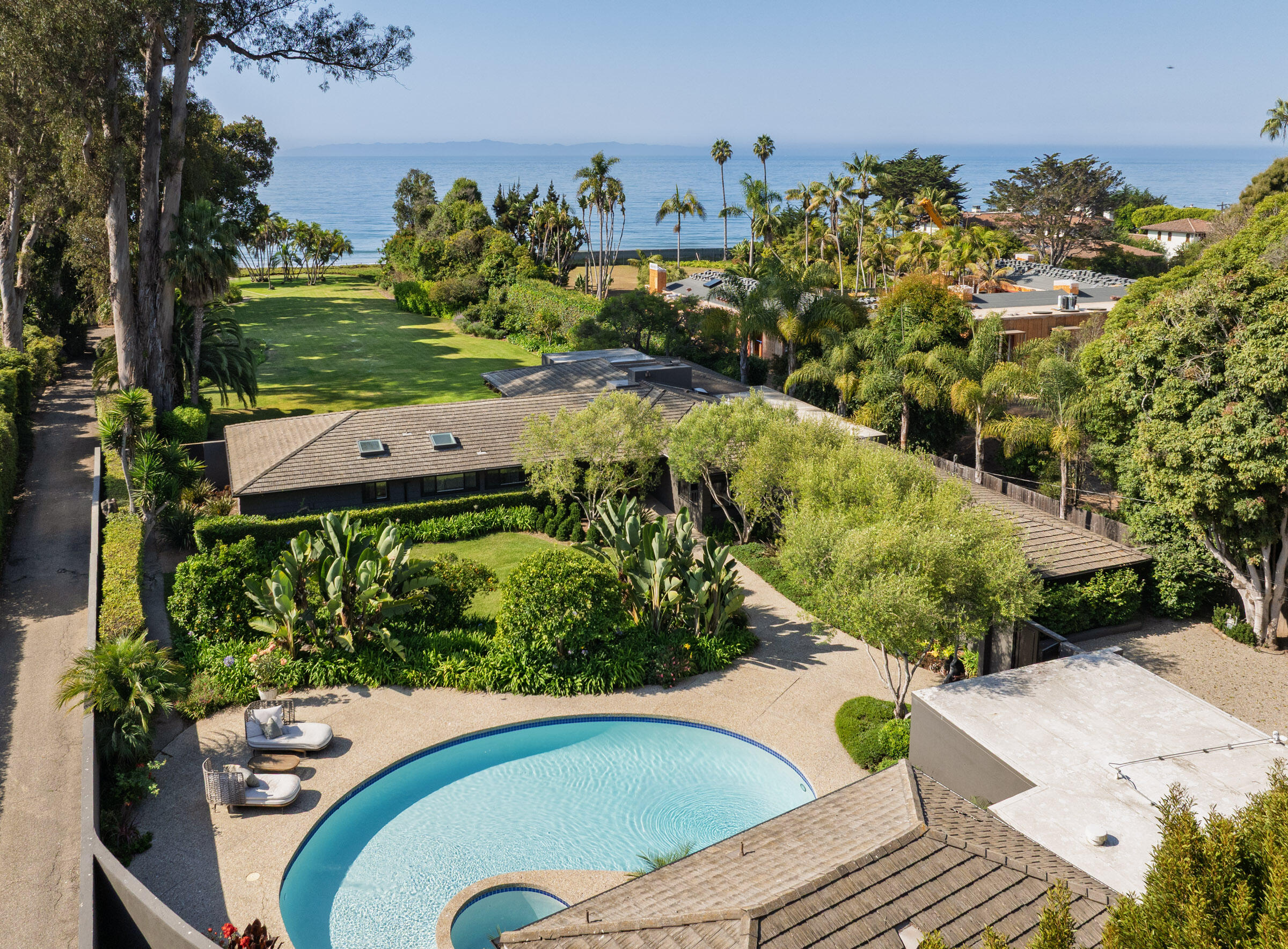 1695 Fernald Point Lane, MONTECITO