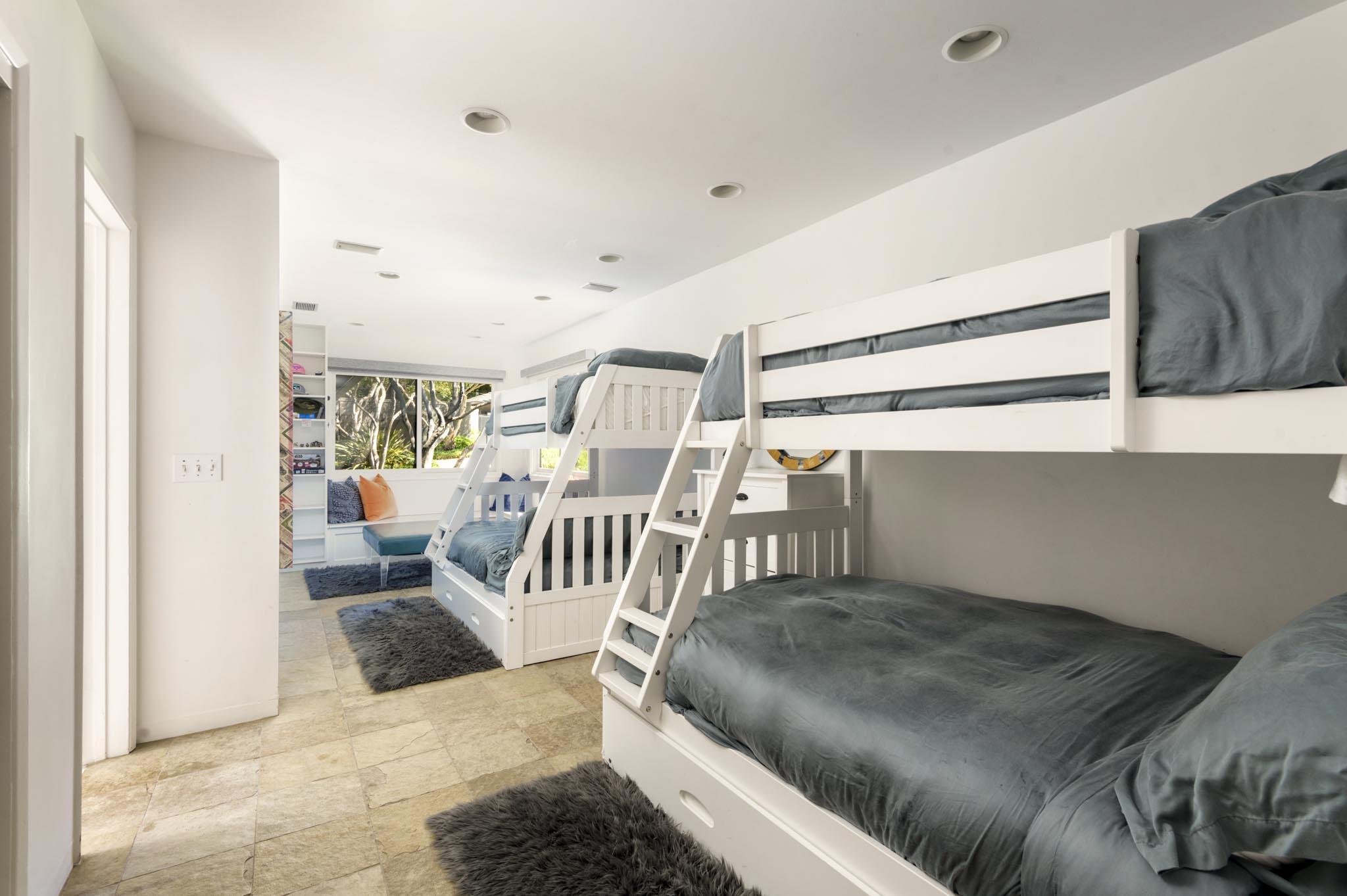 1695 Fernald Point Lane, MONTECITO