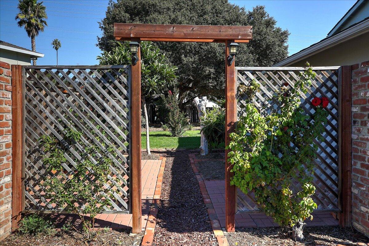 5710 Stow Canyon Road