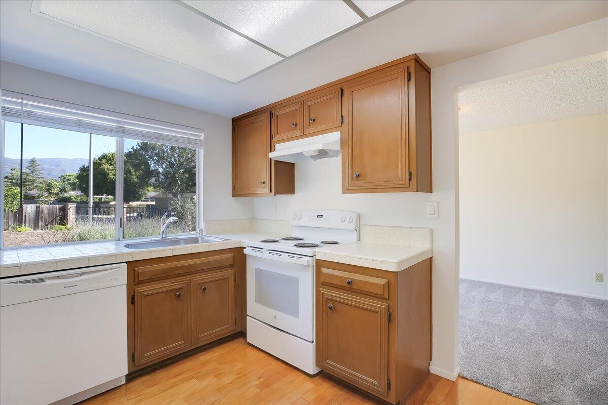 5710 Stow Canyon Road