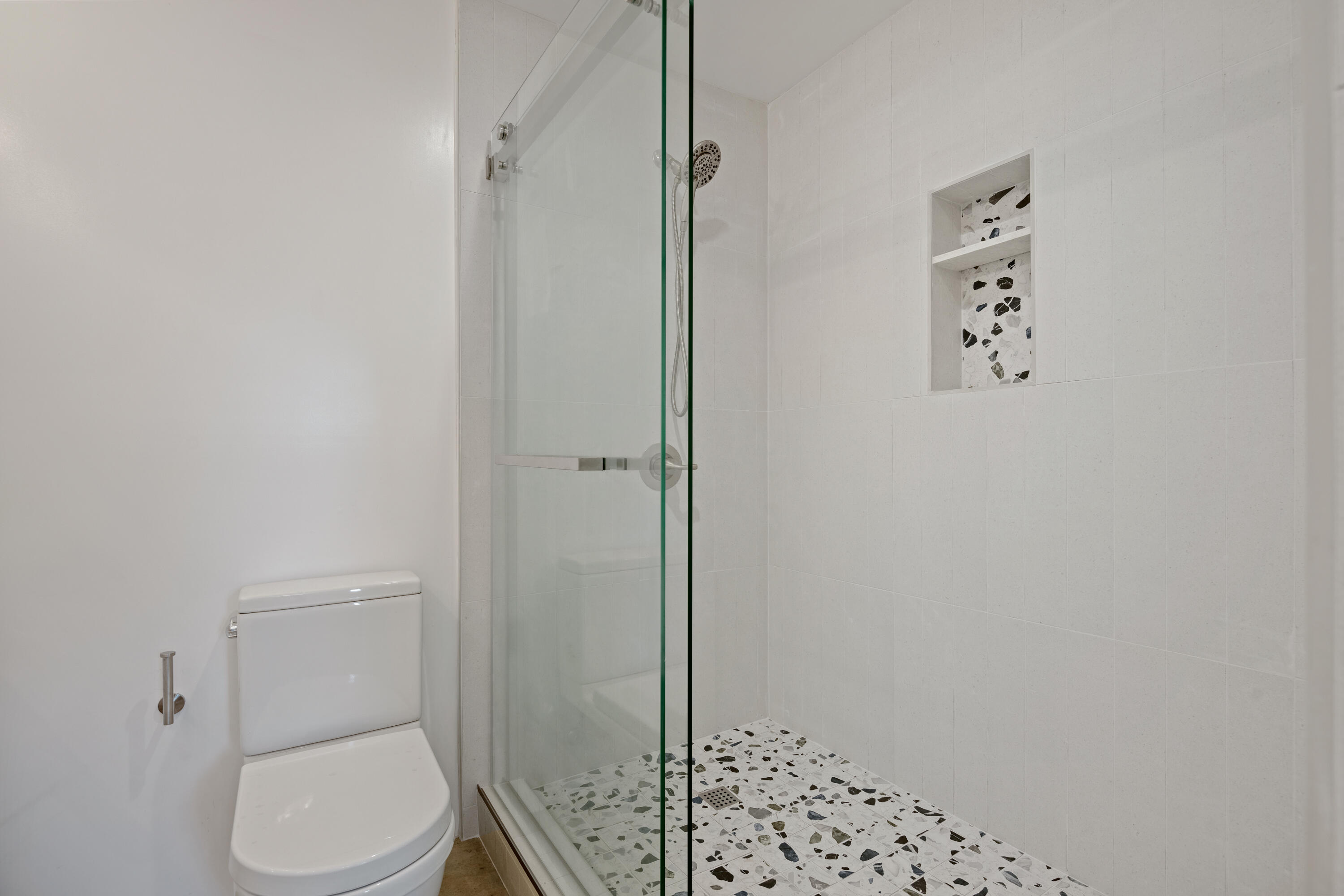 1374 E Valley Road, B, SANTA BARBARA Unit: B