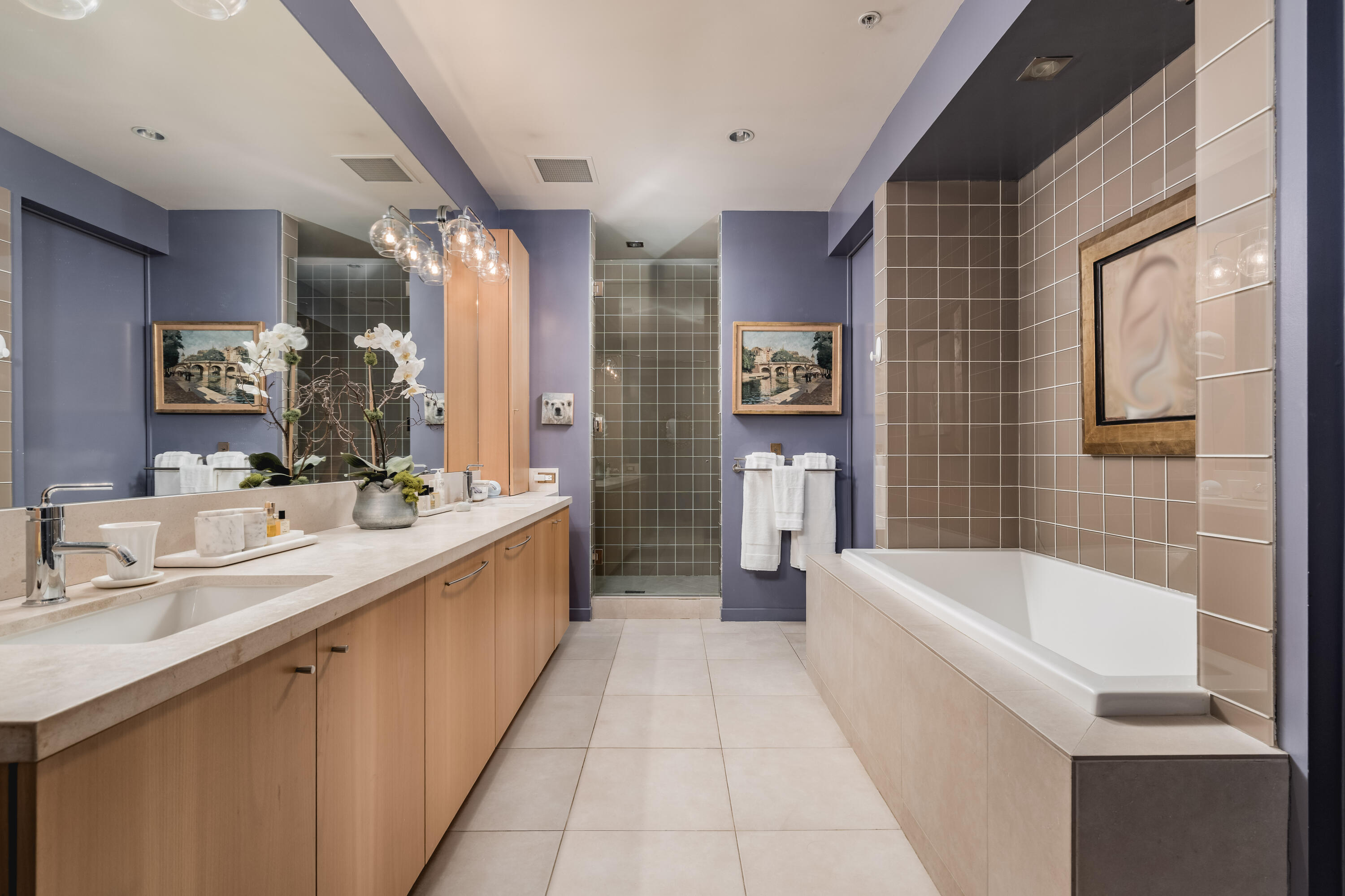 401 Chapala Street, 111, SANTA BARBARA Unit: 111