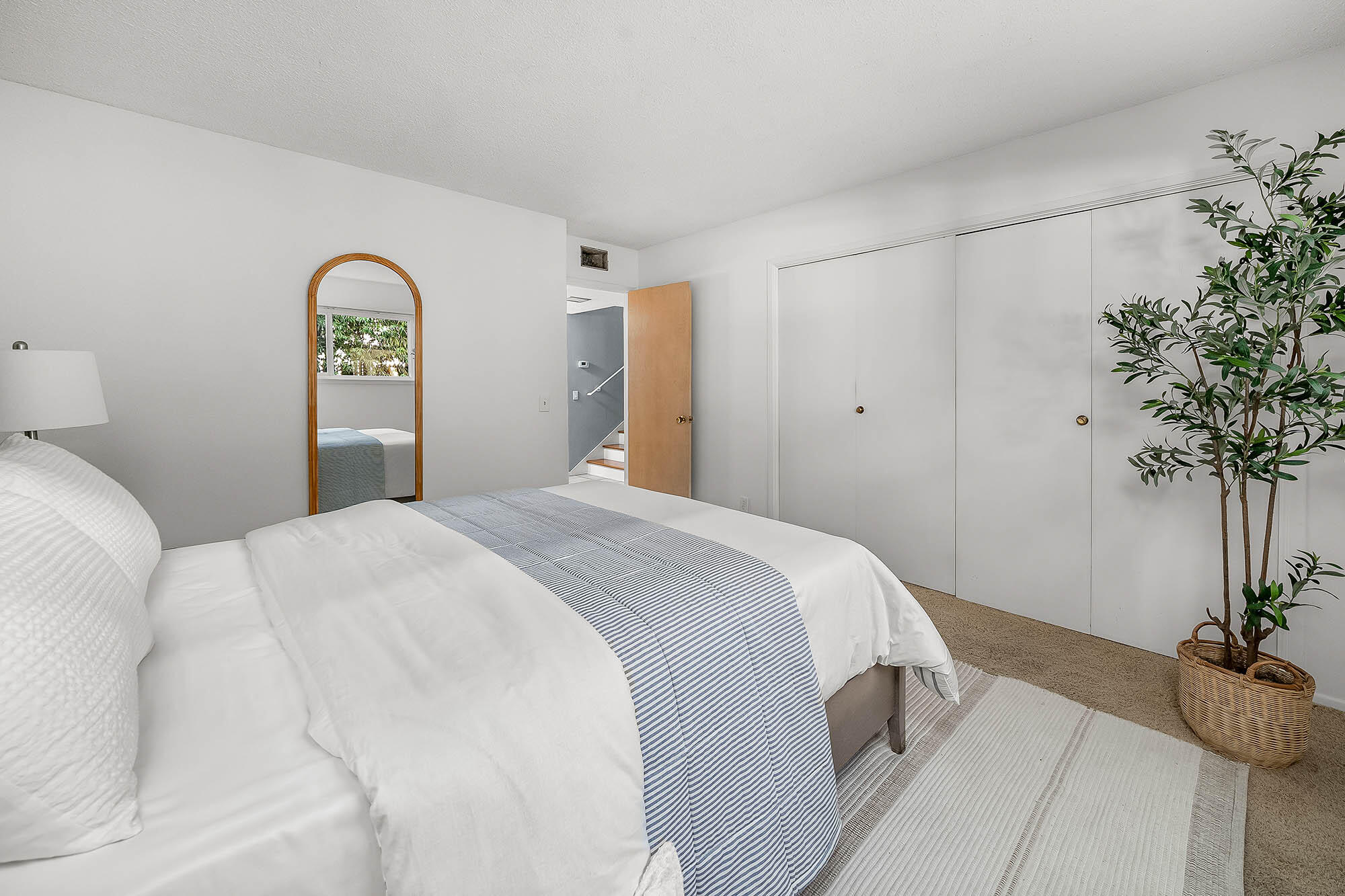 155 San Federico Avenue