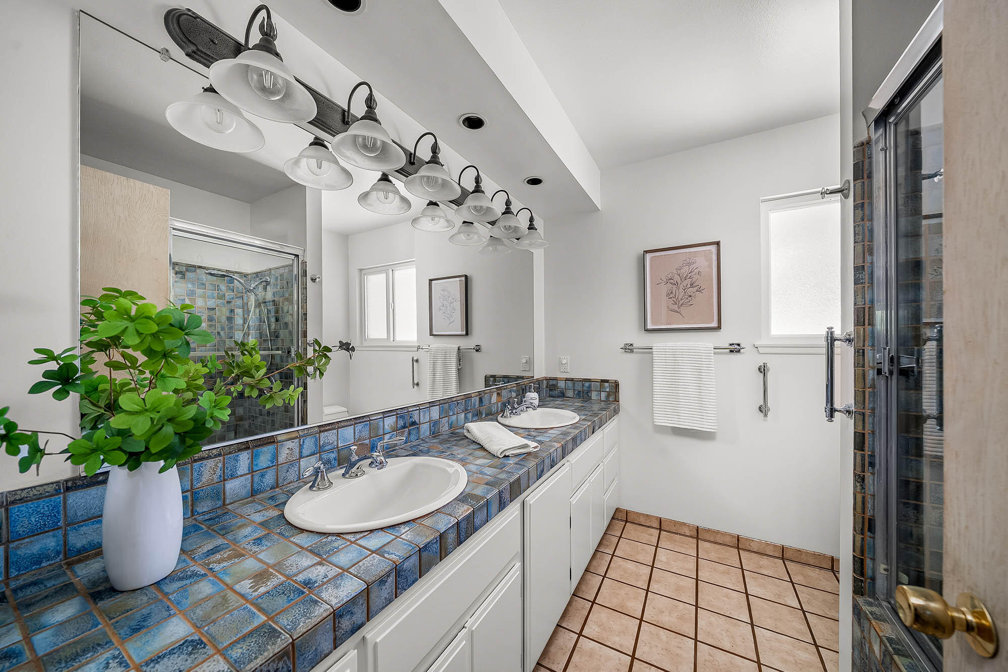 155 San Federico Avenue