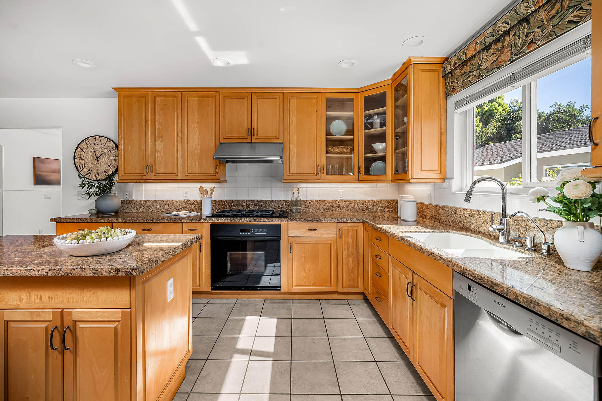 155 San Federico Avenue