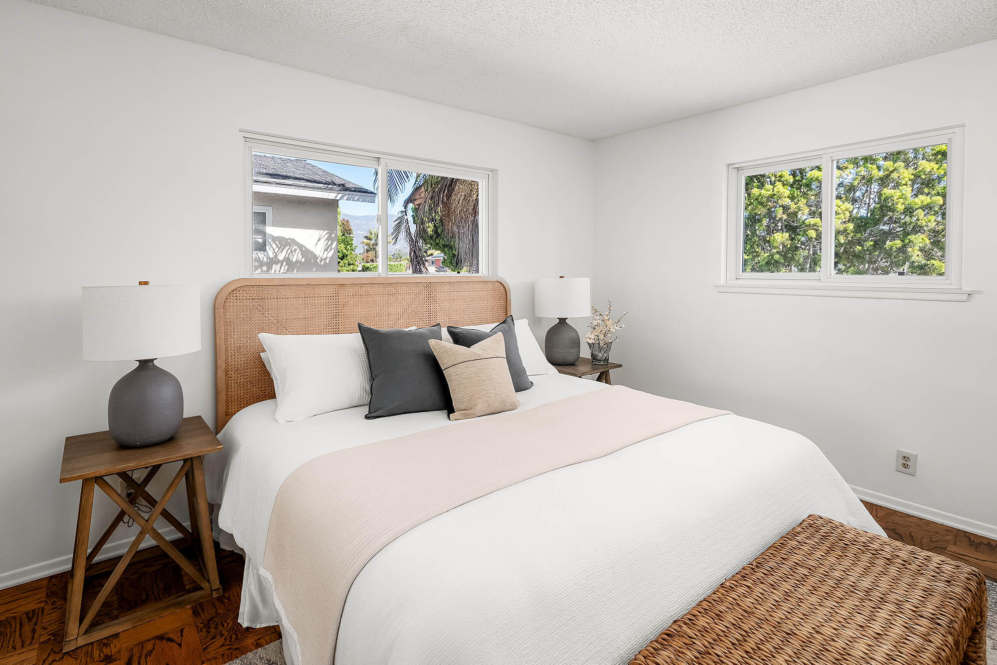 155 San Federico Avenue