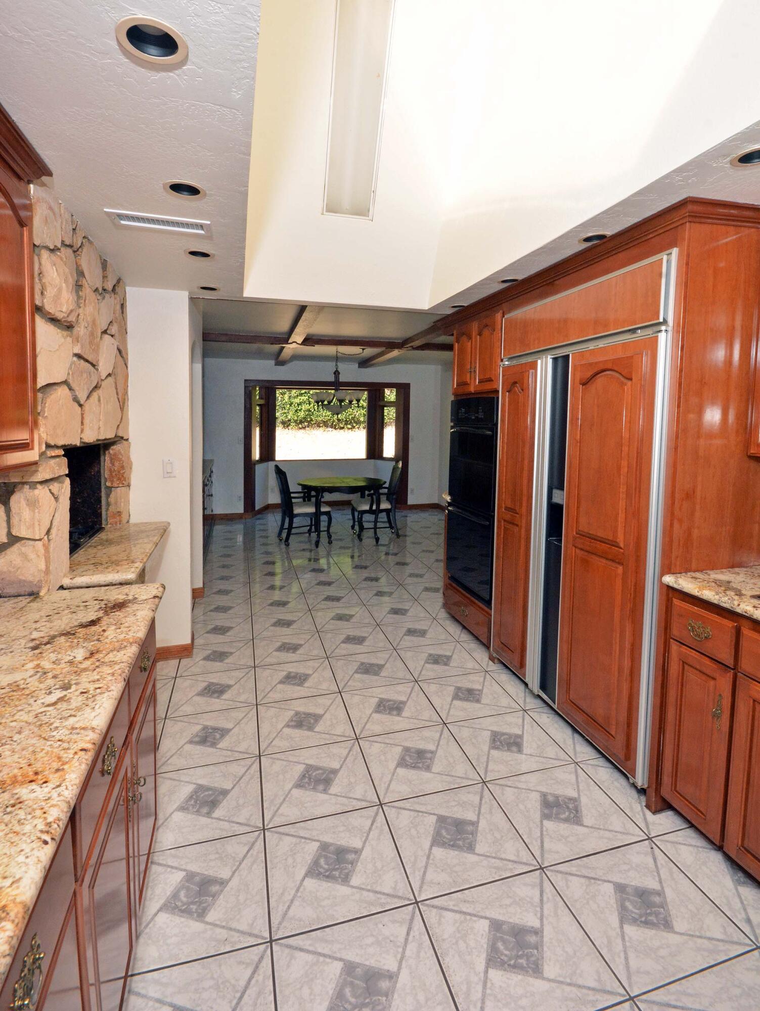 2106 Mt Calvary Road