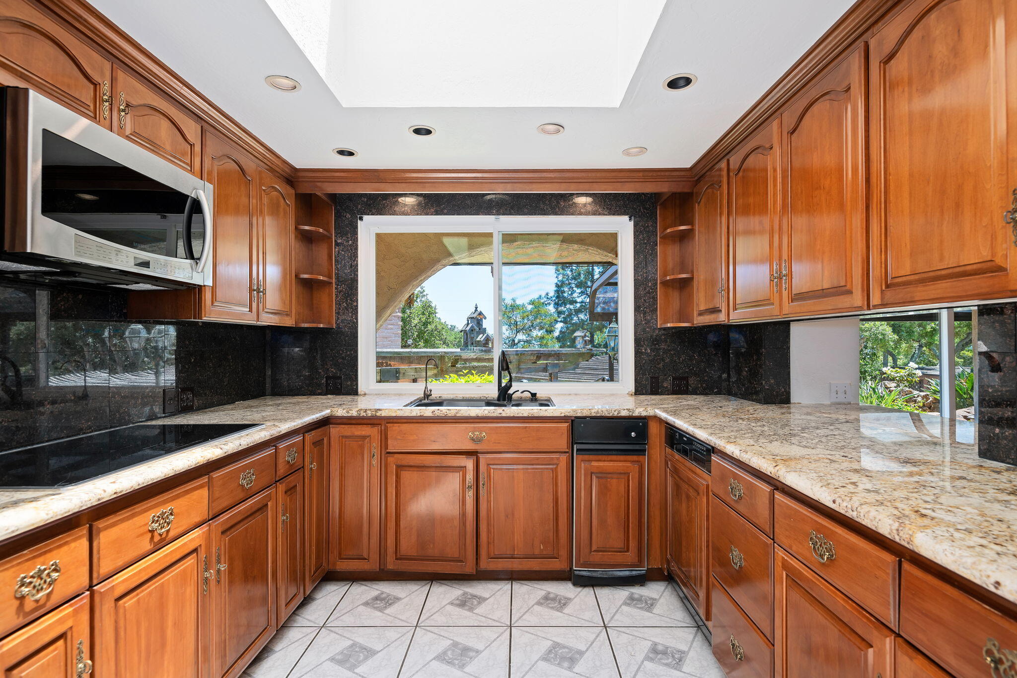 2106 Mt Calvary Road