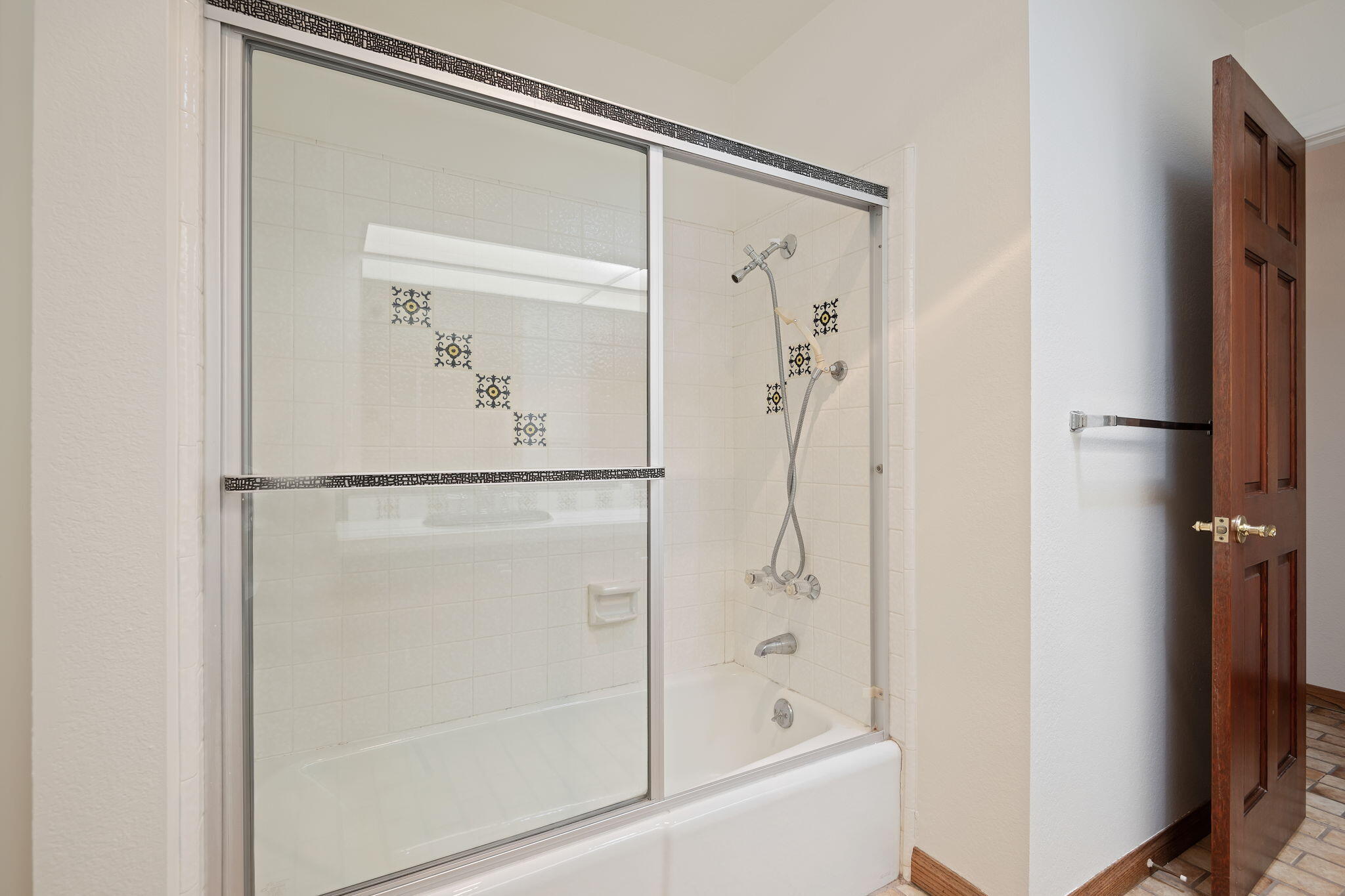 2106 Mt Calvary Road