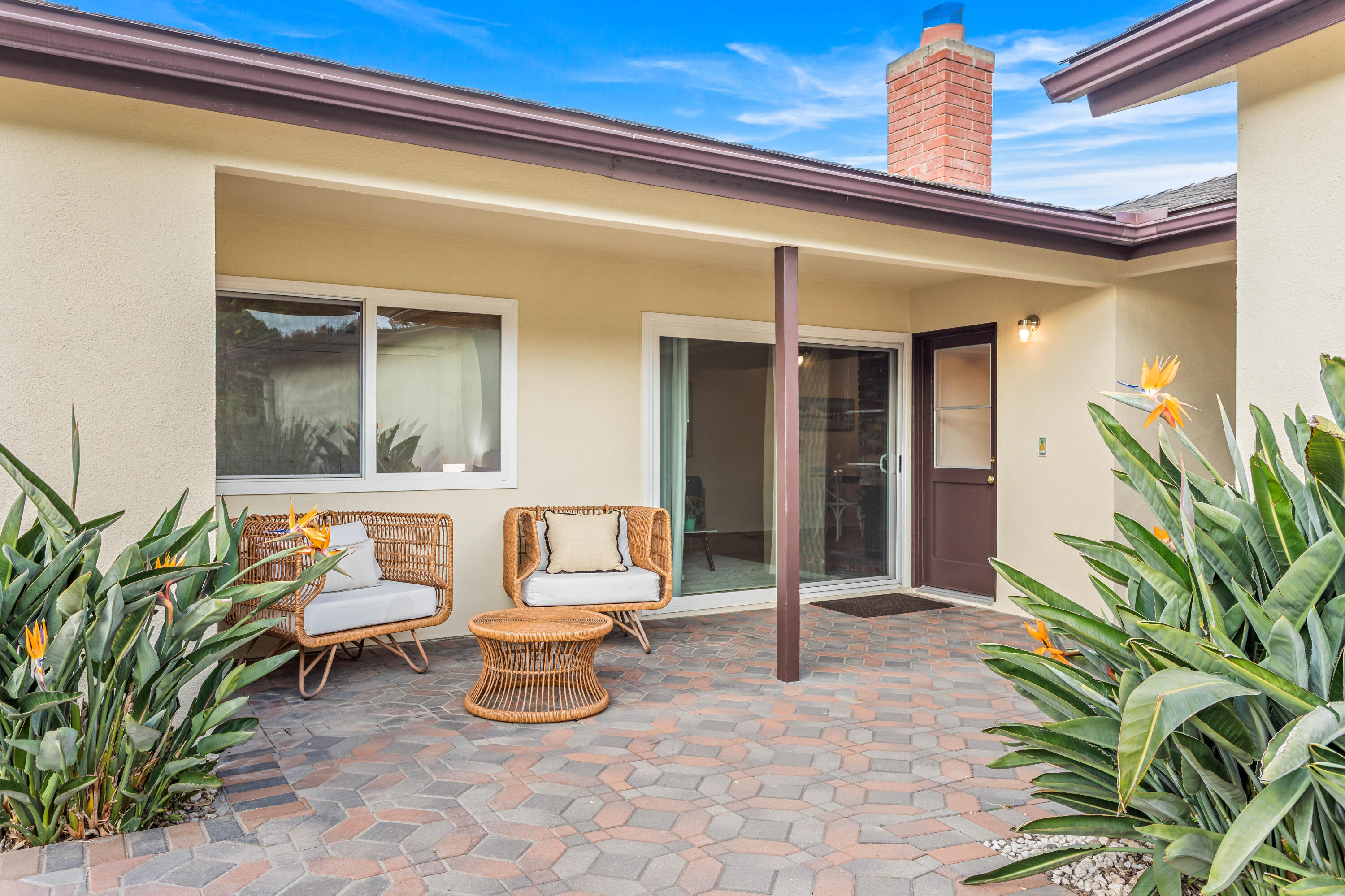 5207 University Drive