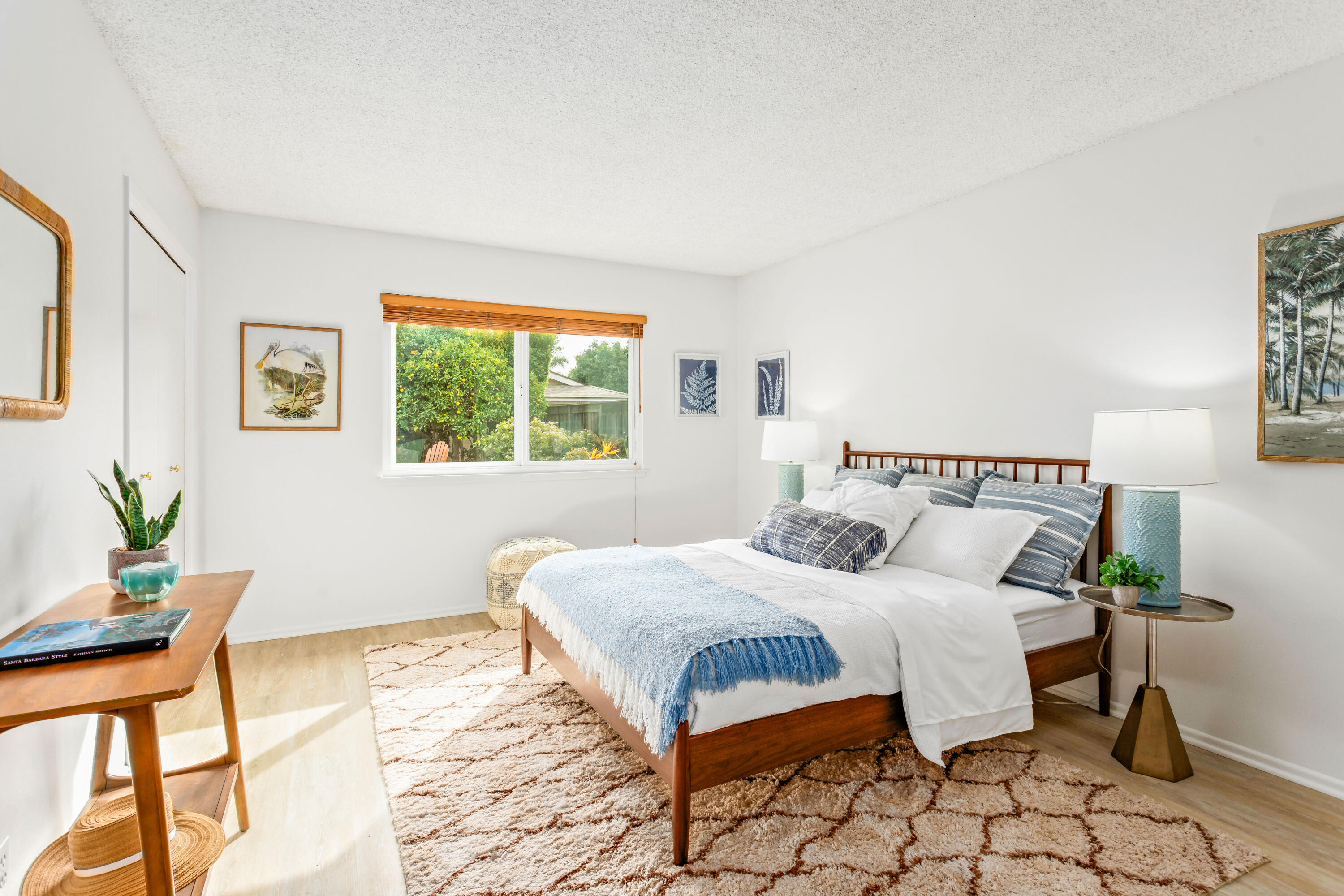 5207 University Drive