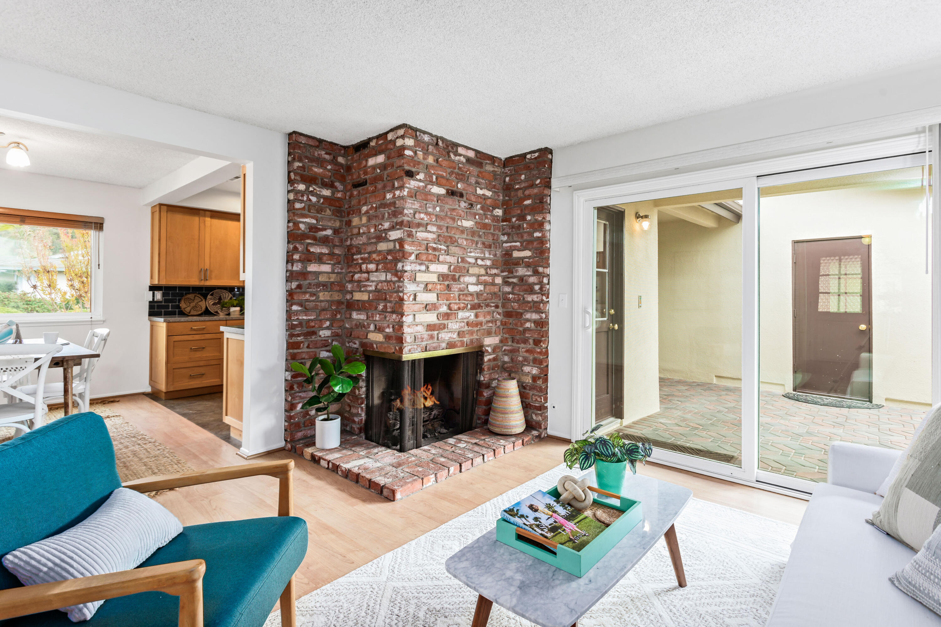 5207 University Drive