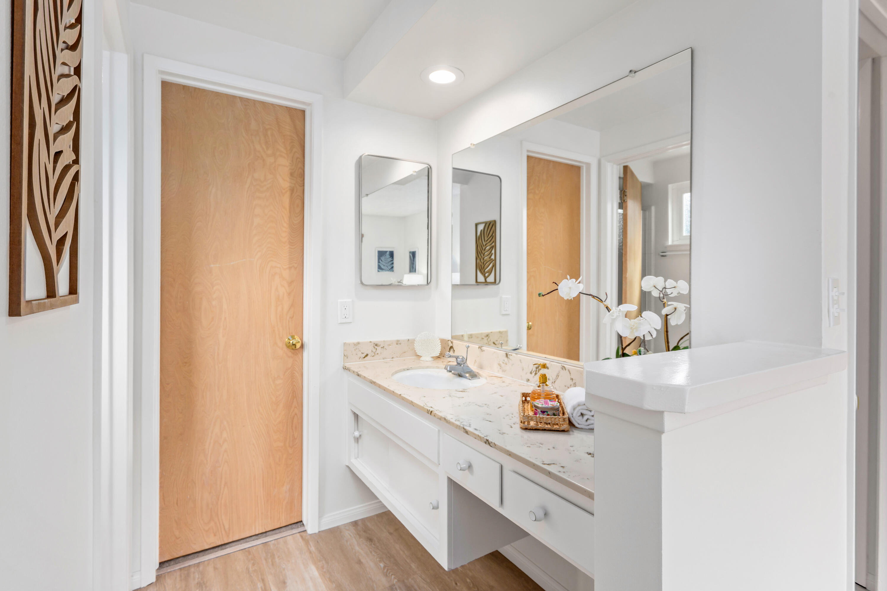 5207 University Drive