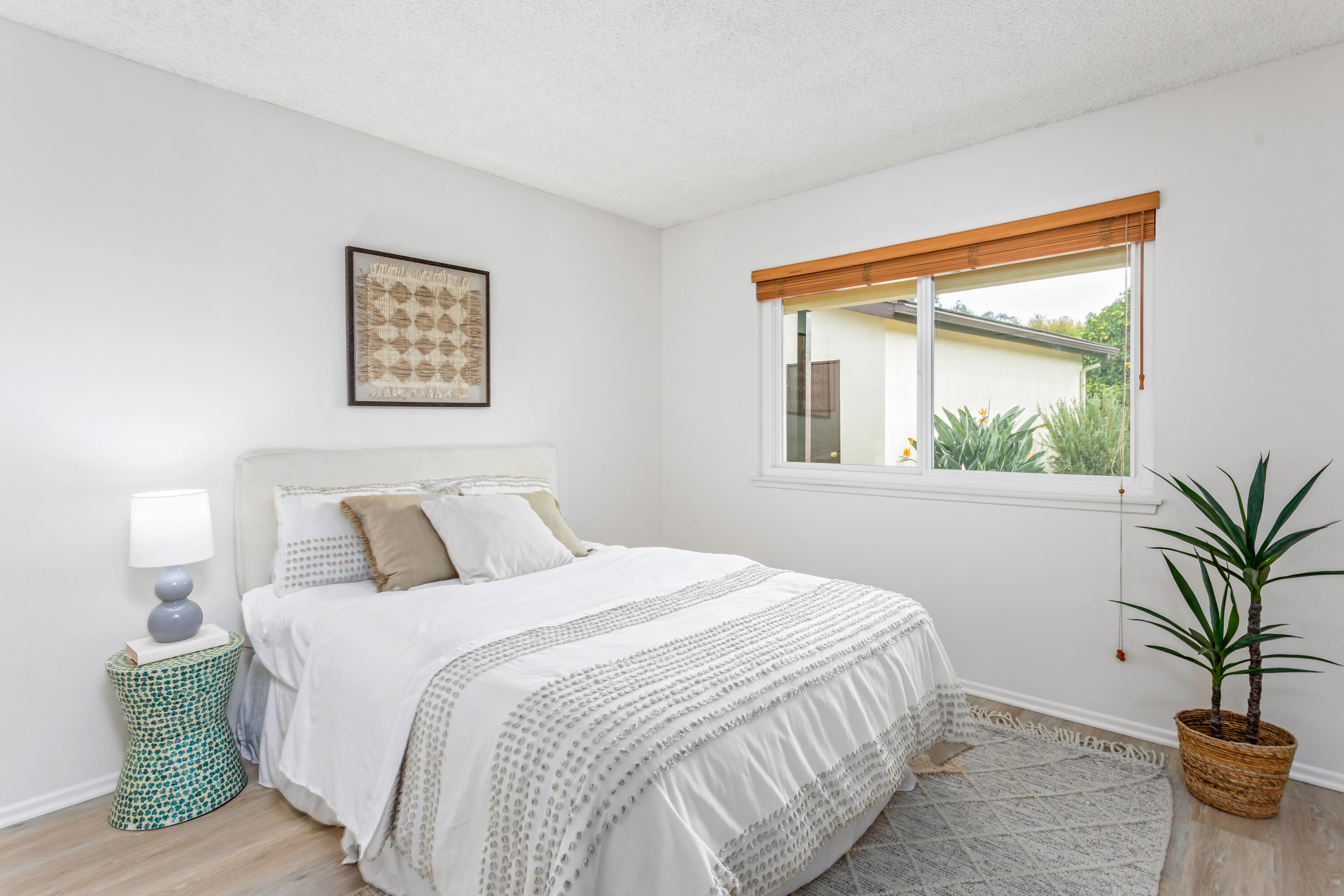 5207 University Drive