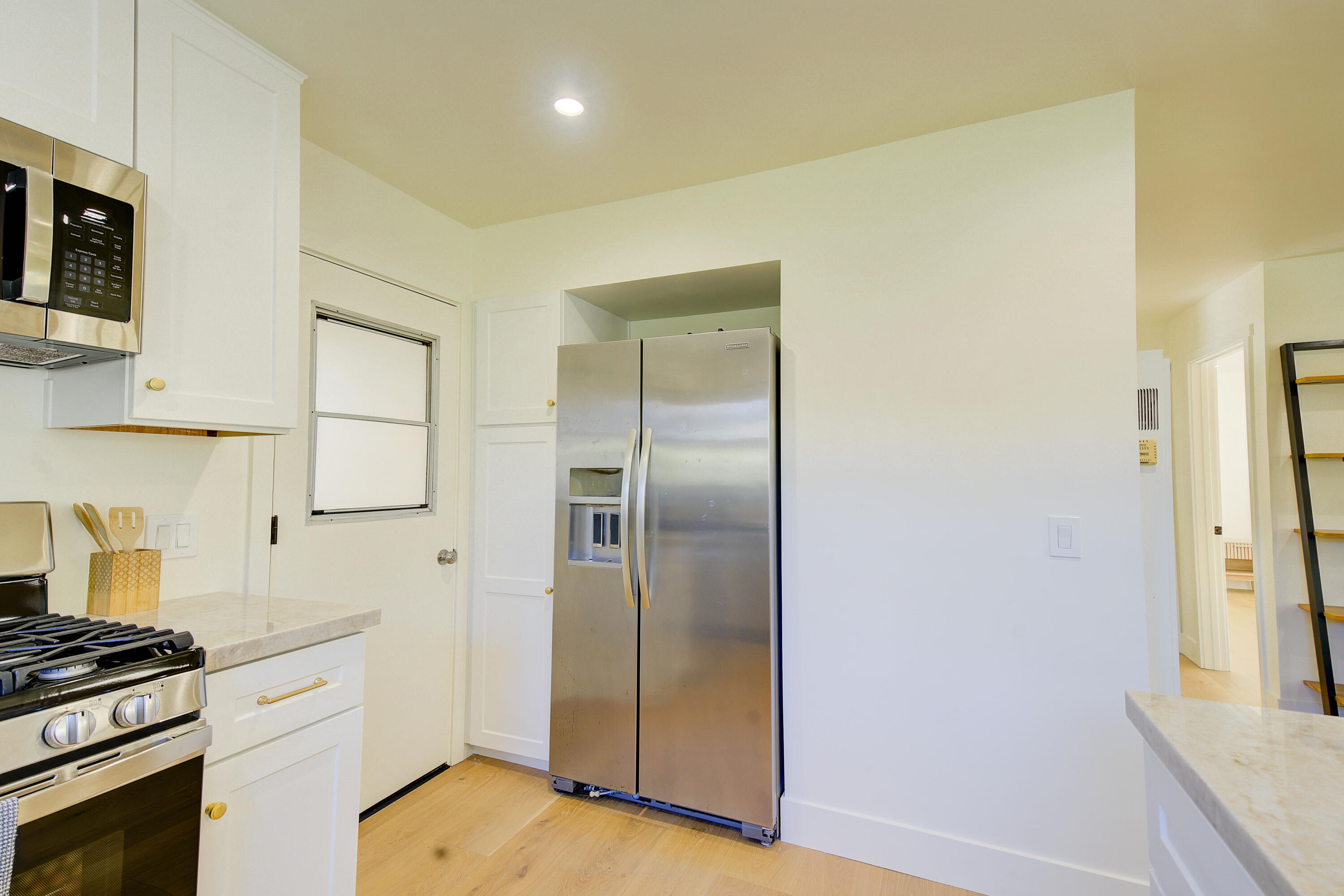 2022 Monterey Street