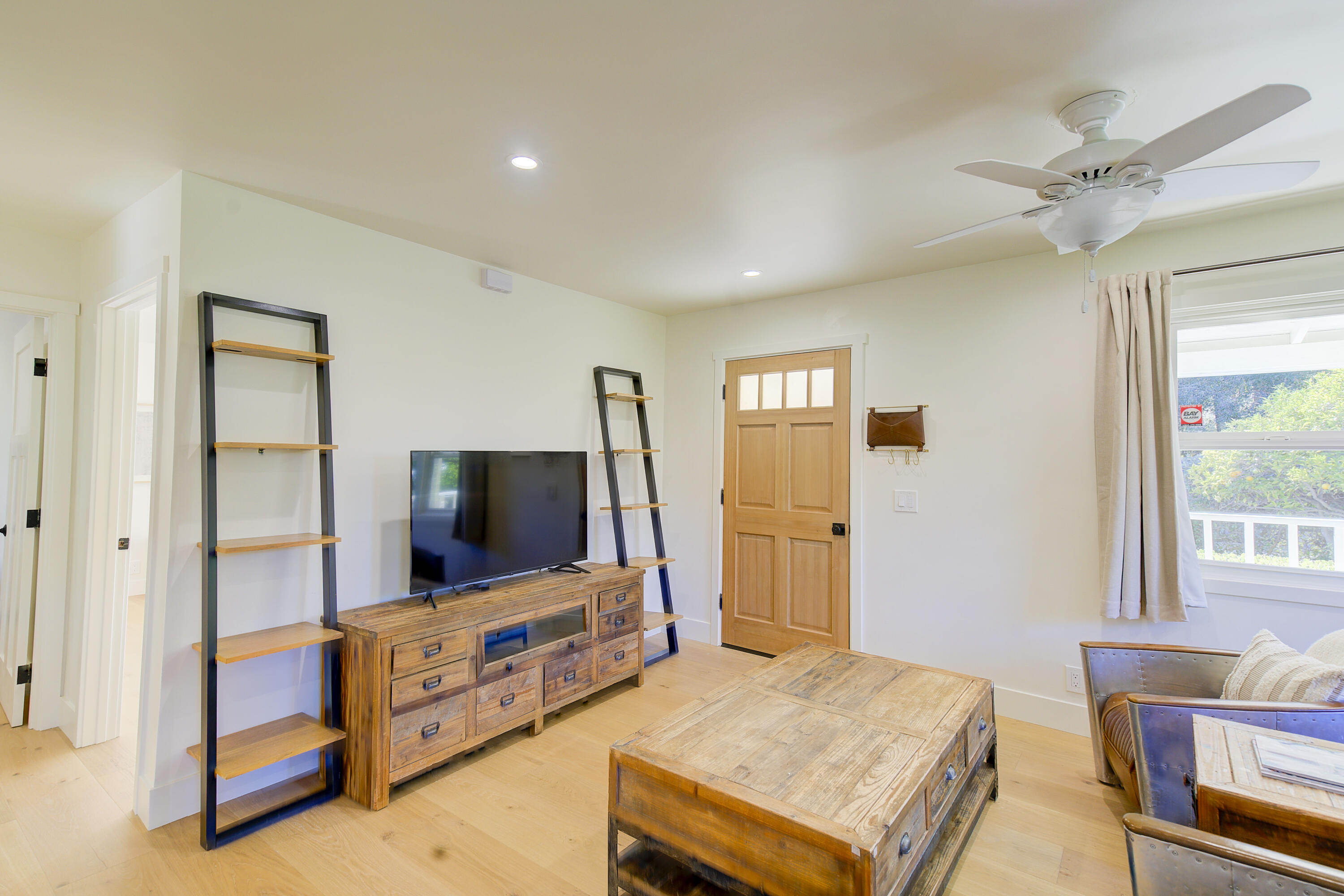 2022 Monterey Street