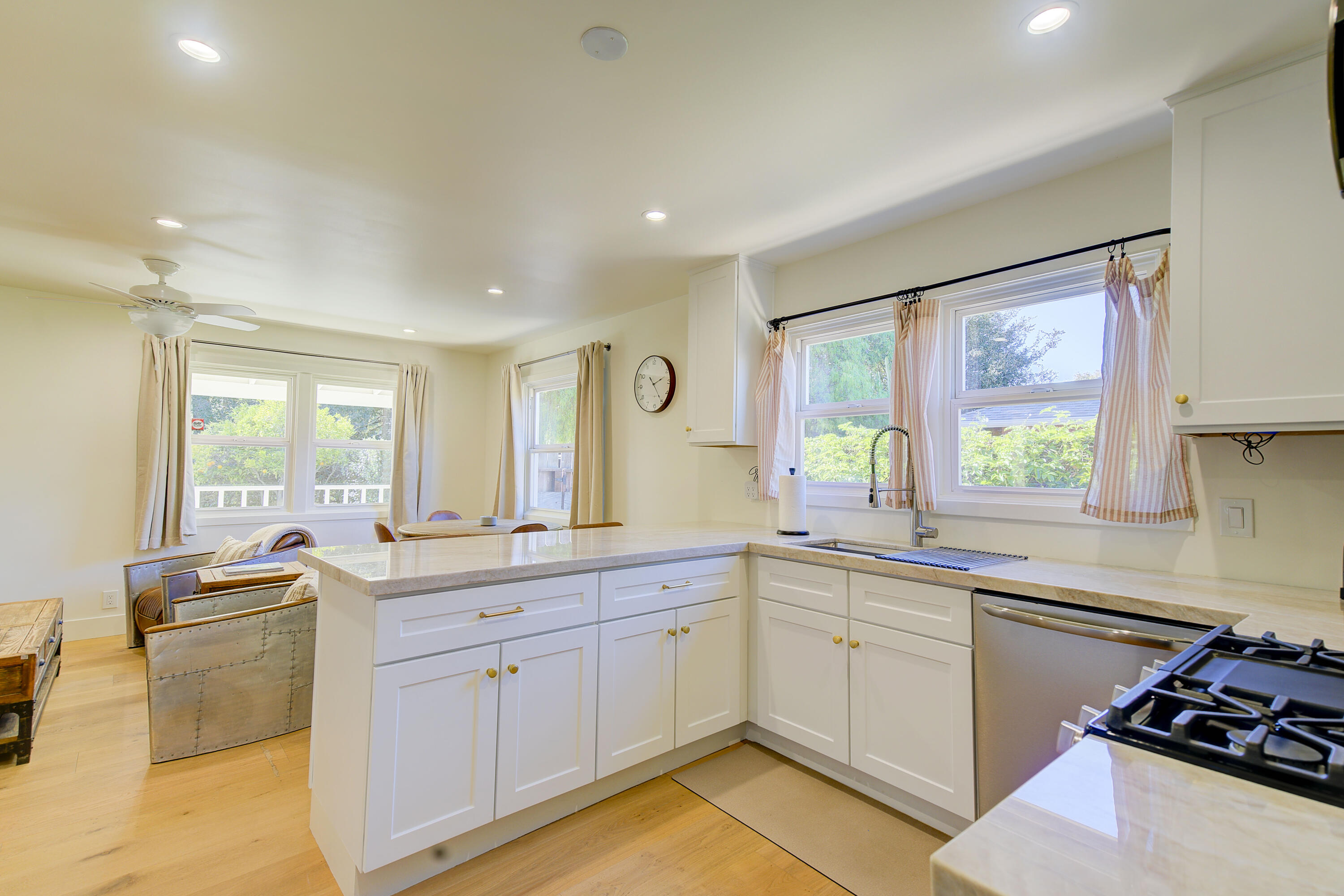 2022 Monterey Street