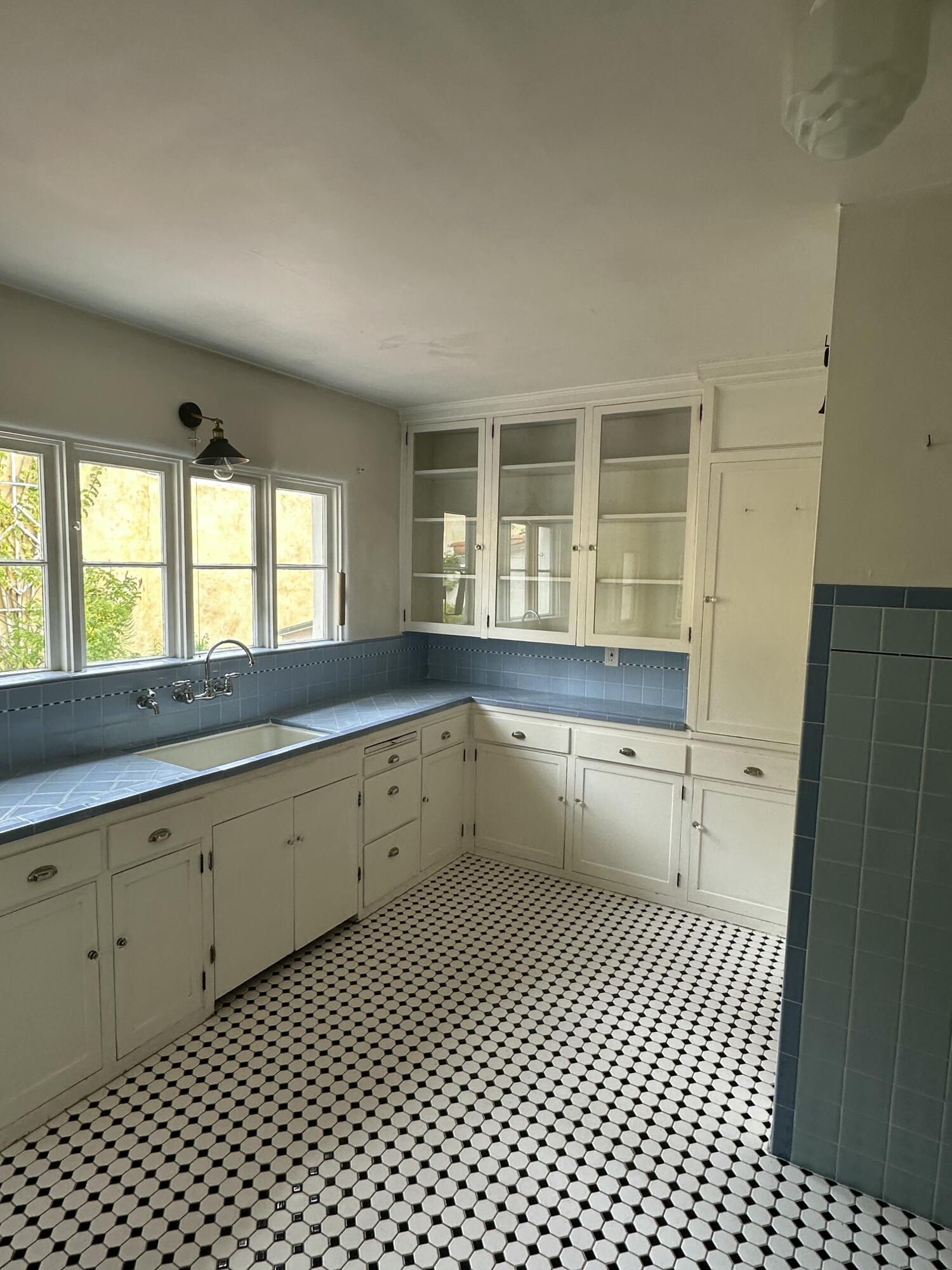 1521 La Vista Del Oceano