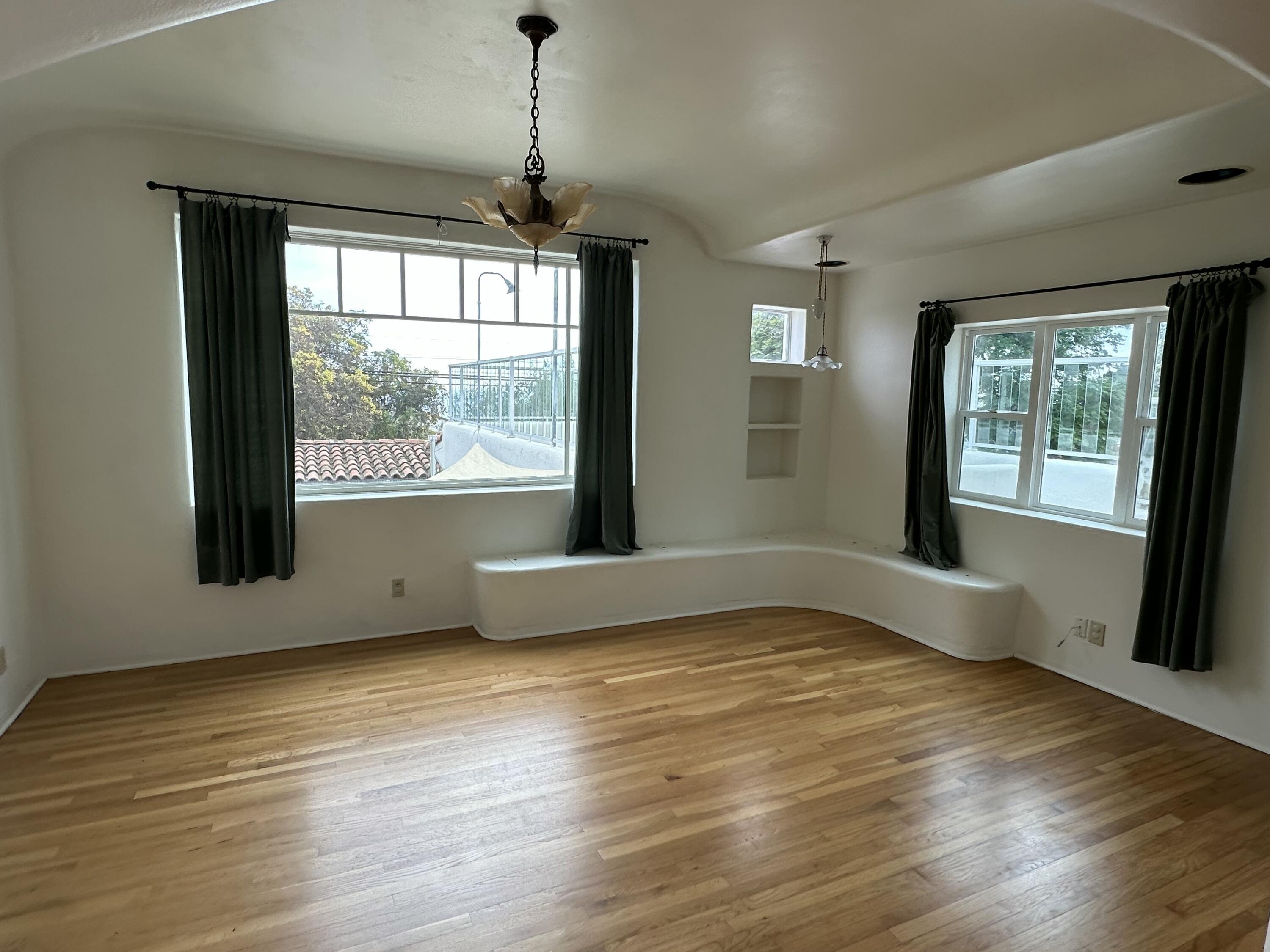 1521 La Vista Del Oceano