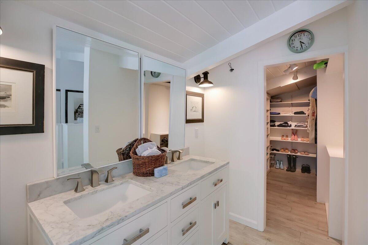 2253 Las Canoas Road