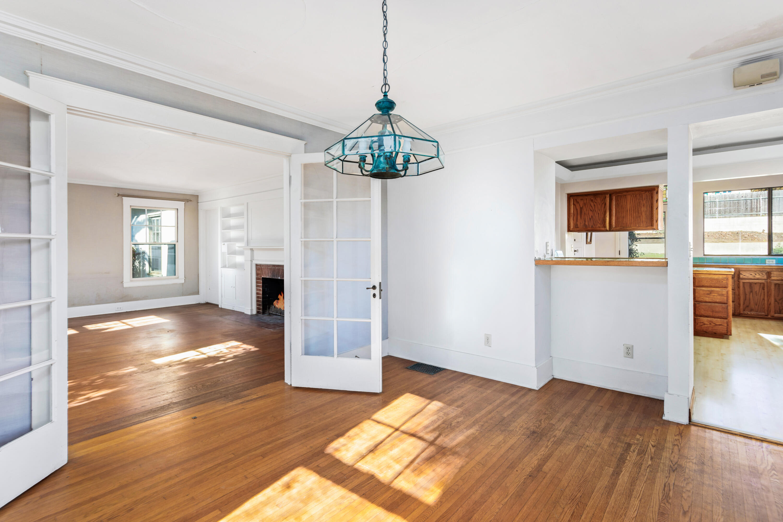 1432 San Miguel Avenue